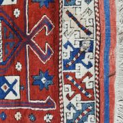 Vintage hand-knotted kazak rug 185x127cm
