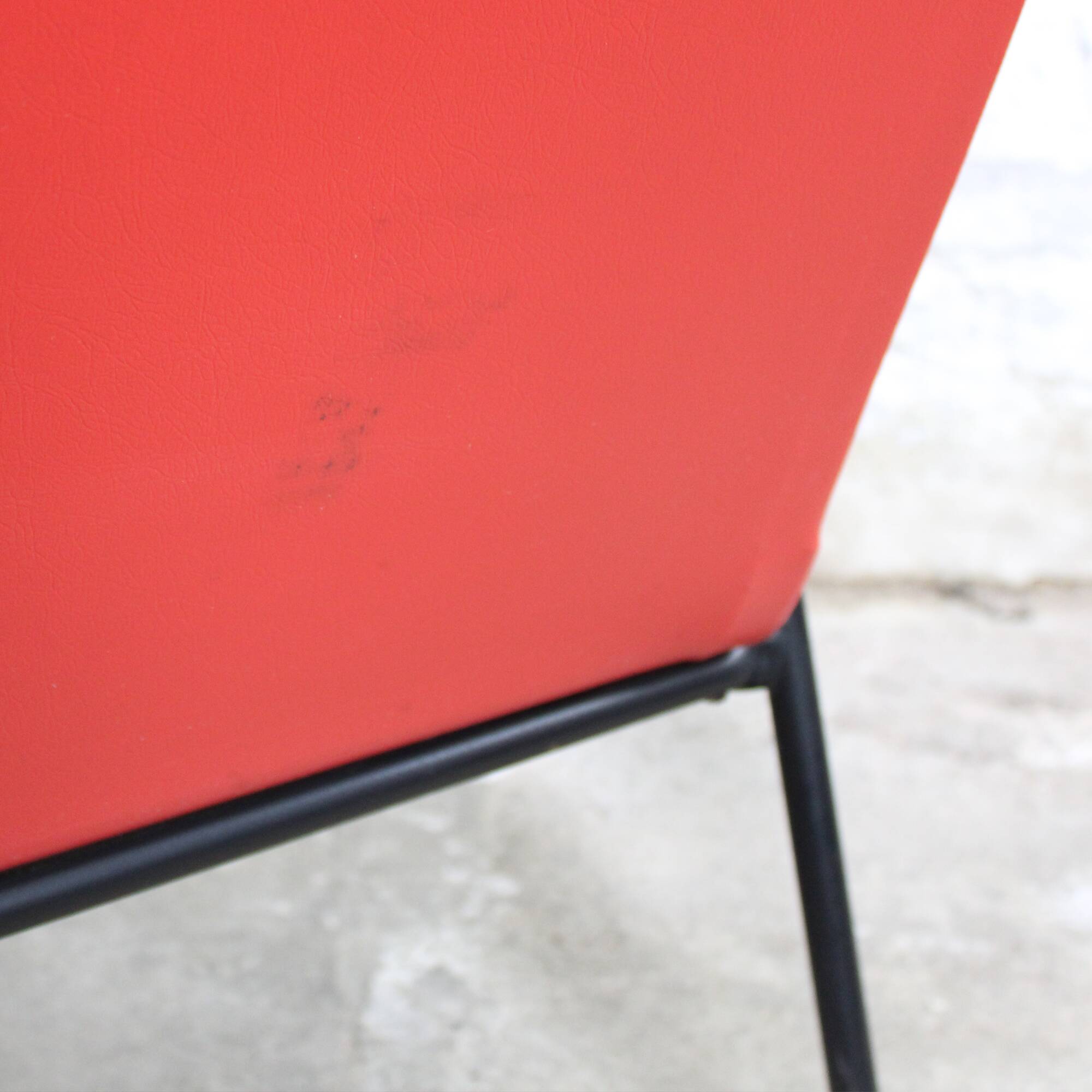 Fauteuil moderniste Robert par Pierre Guariche pour Meurop 1962