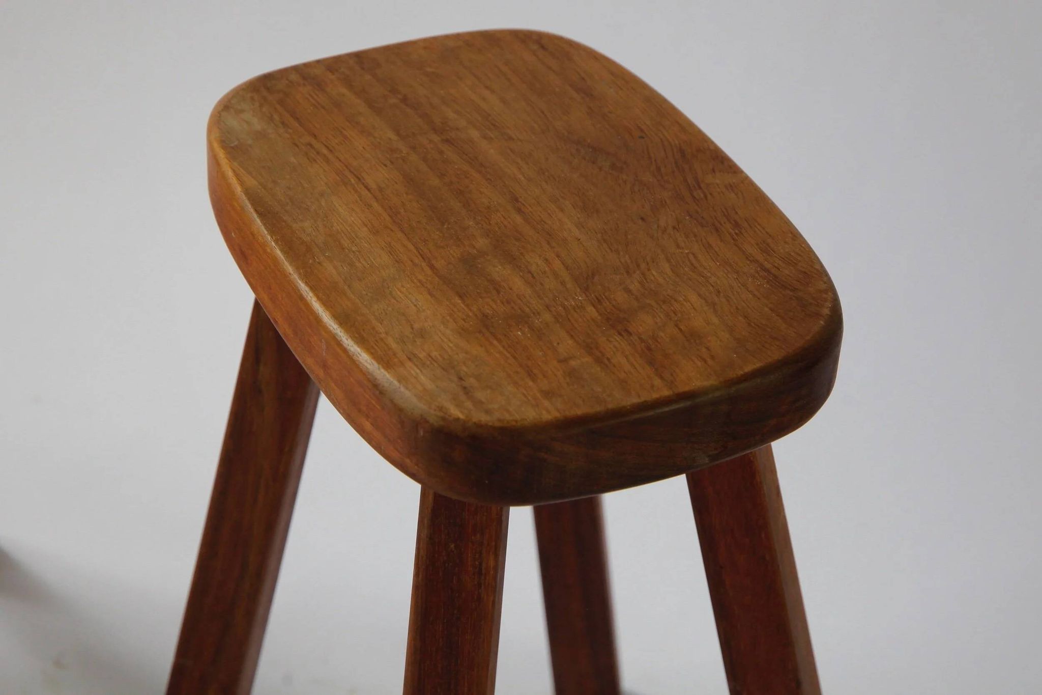 Set of two vintage handcrafted stools, Atelier André Smalle, Belgium.