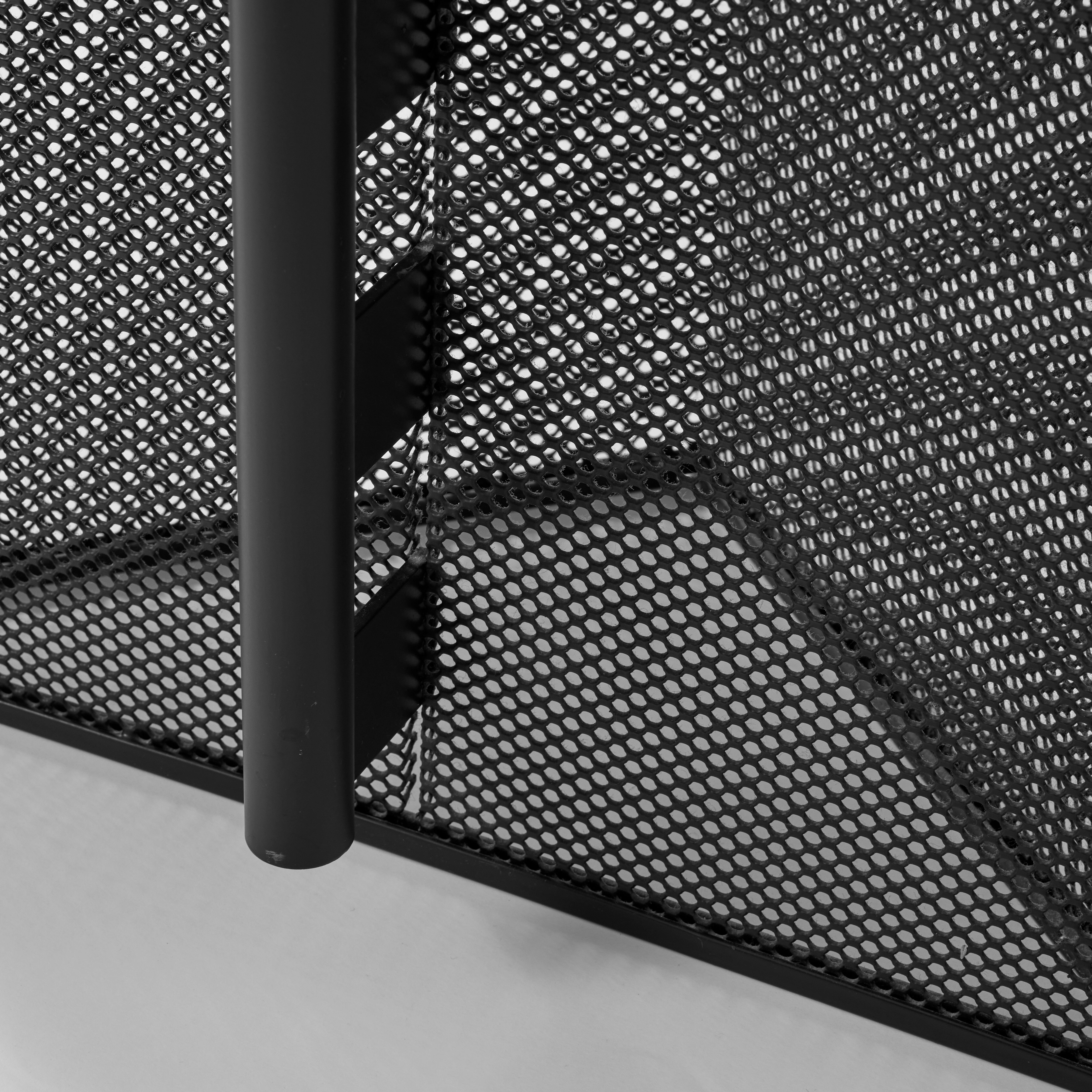 Tesi table & six Seconda 602 chairs by Mario Botta, edit by Alias