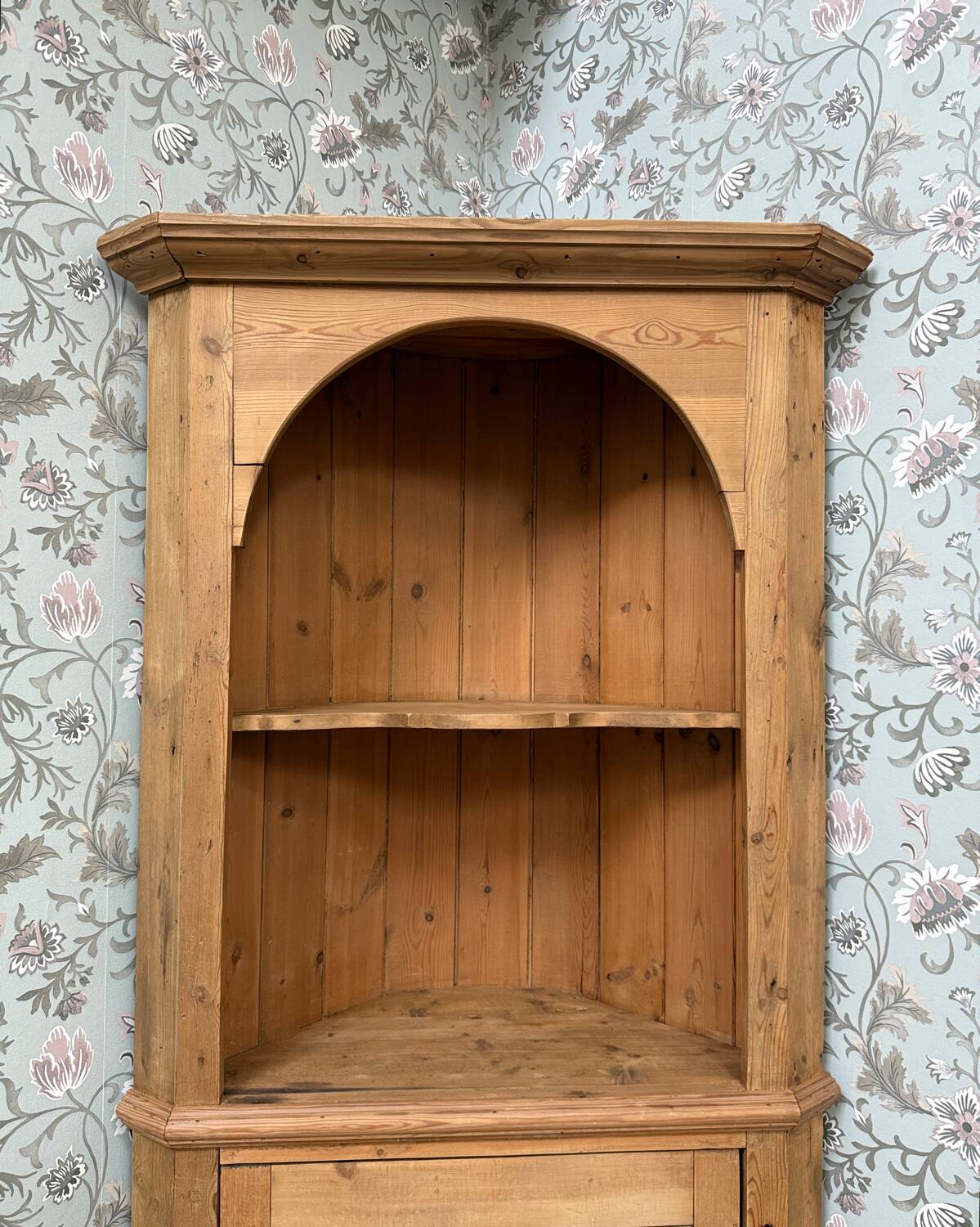 Vintage corner cabinet / pine corner cabinet