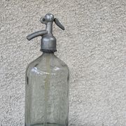 Siphon en verre transparent, fond très épais et bouchon en  métal