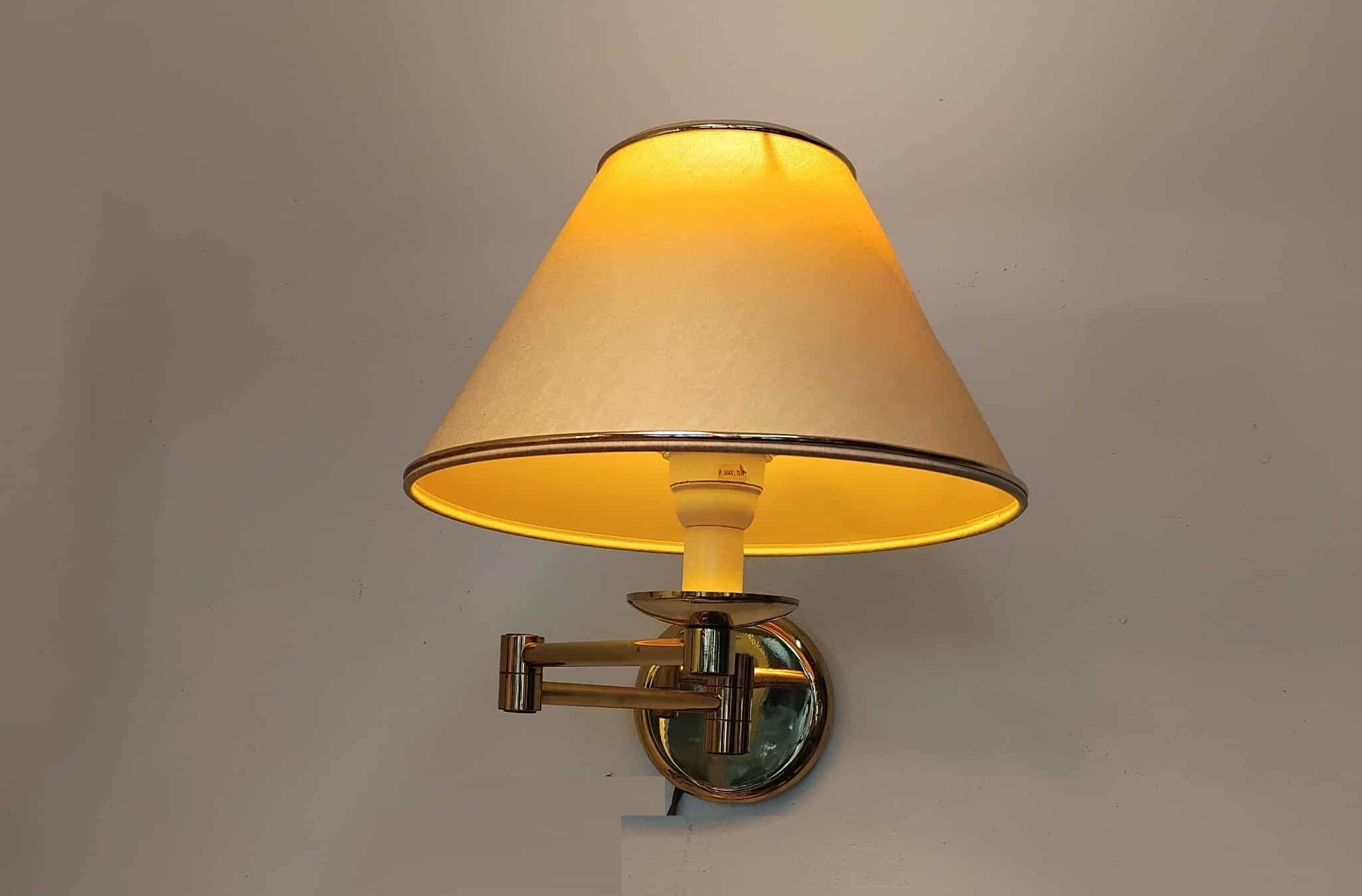 DELMAS articulated wall light, 70s lighting