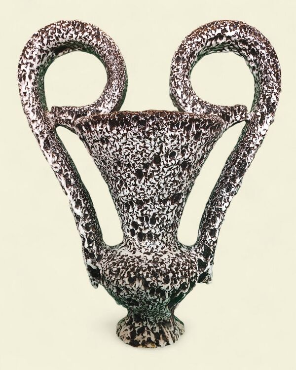 Vase ''Canthare'' fat lava, Marius Giuge, Vallauris, 1960