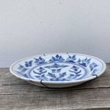 Decorative plate blue flowers