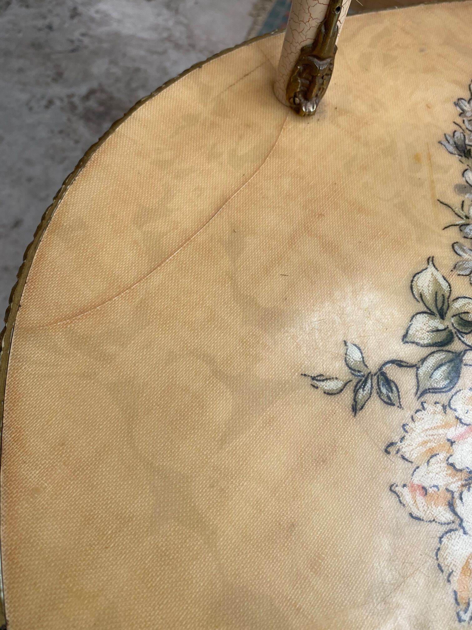 60s Italian style hairdresser