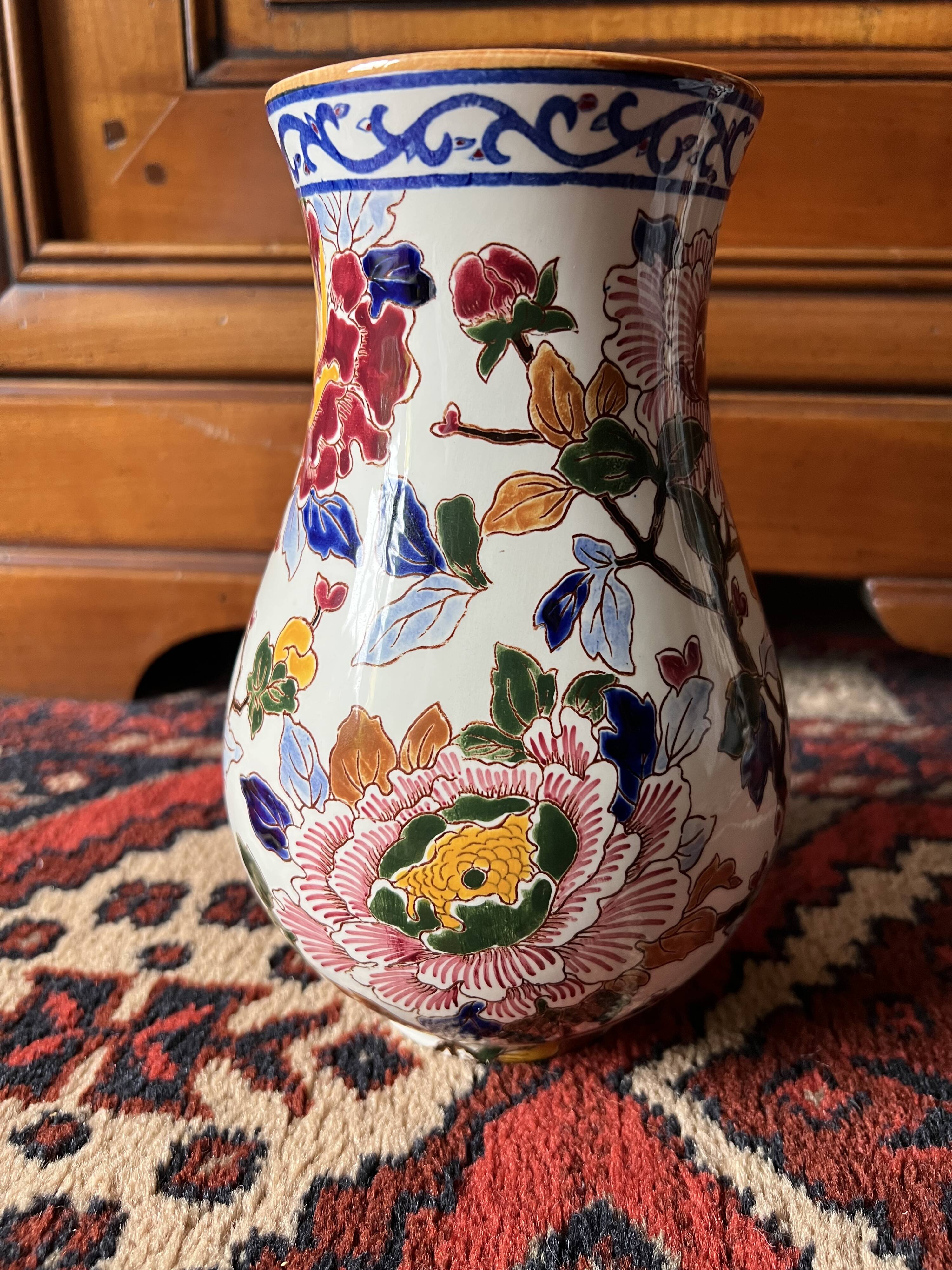 Gien vase
