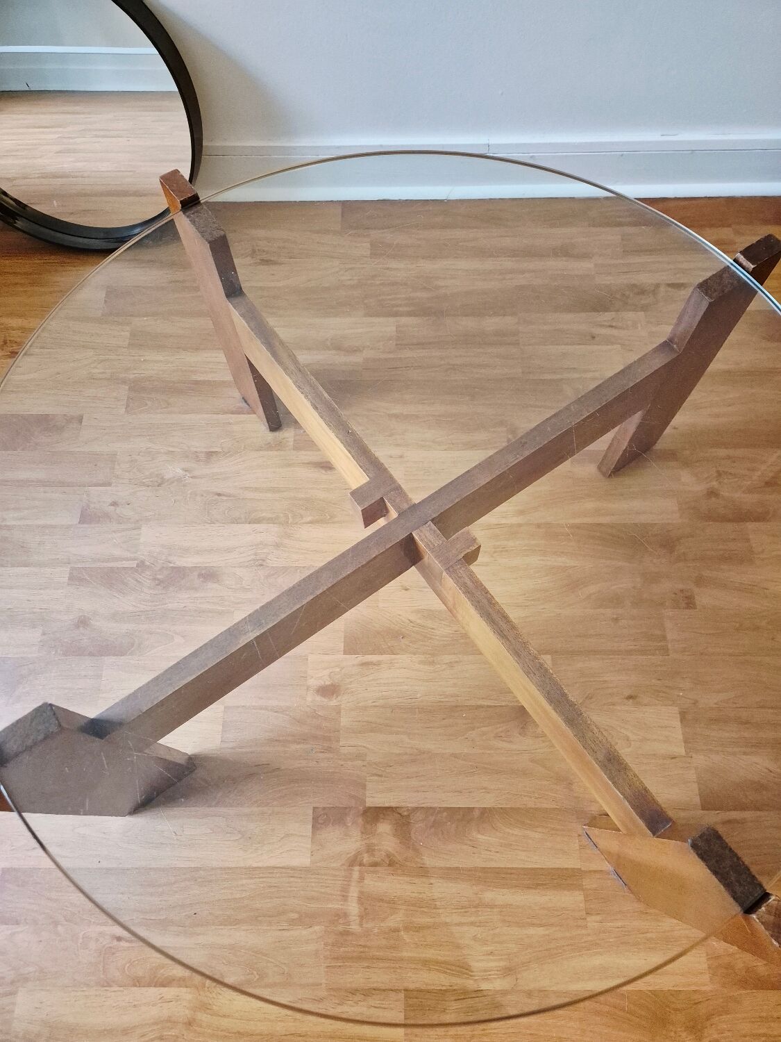 Wooden round table with glass top - Vintage