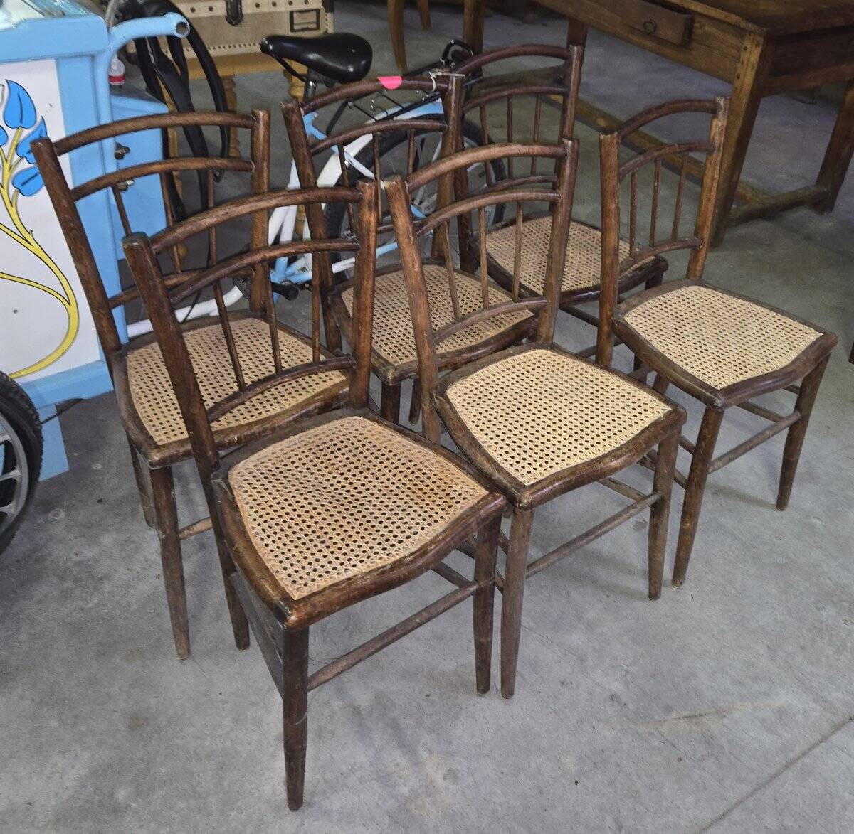 6 chaises en bois courbé d'après Thonet