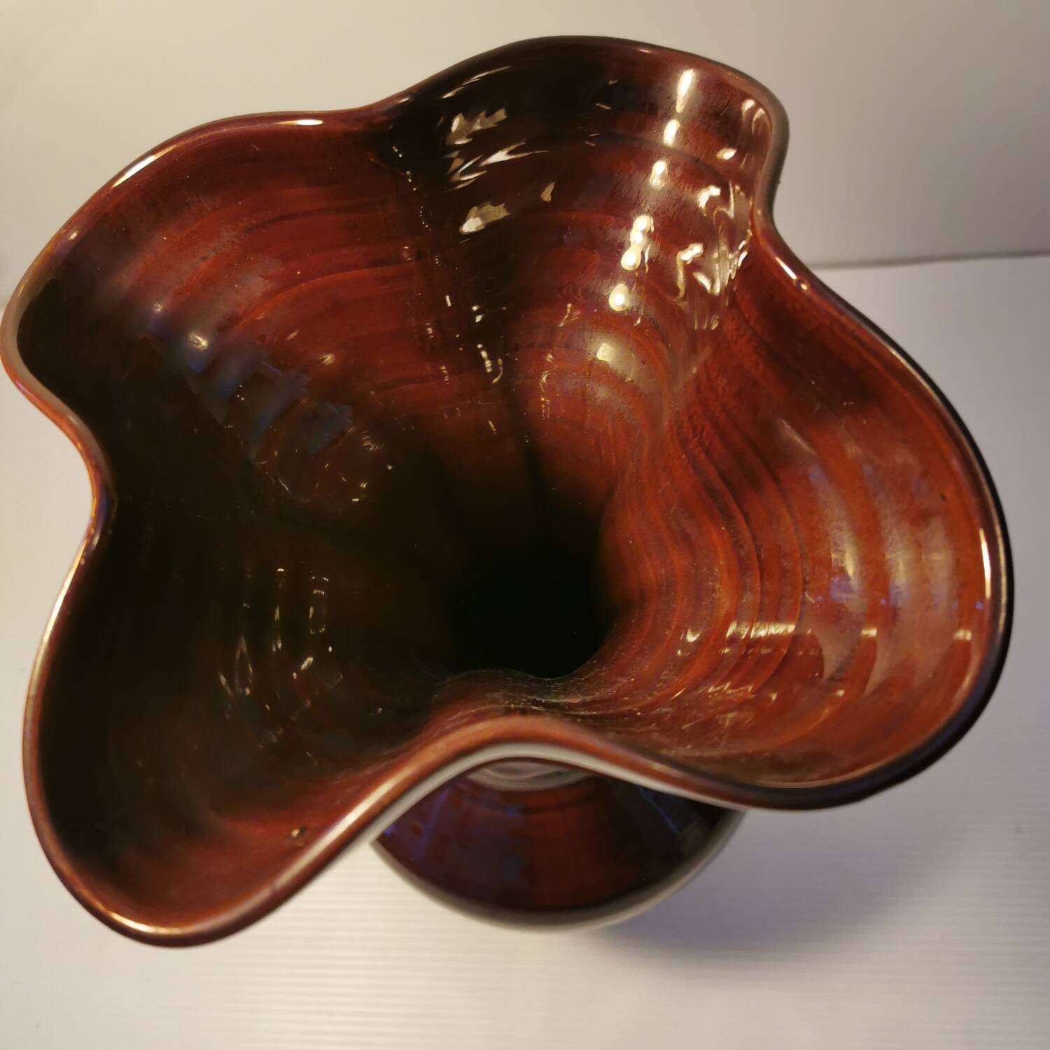 Vallauris vase brown tulip structure