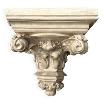 Stucco corbel