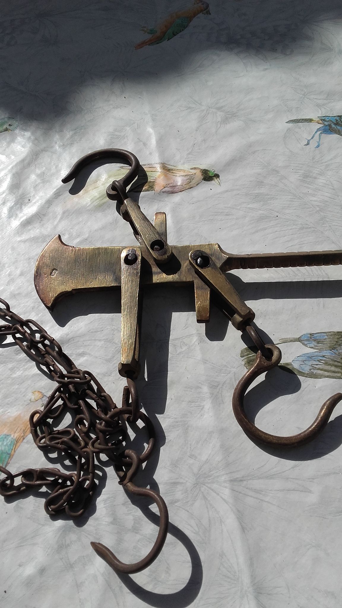 Antique copper scale