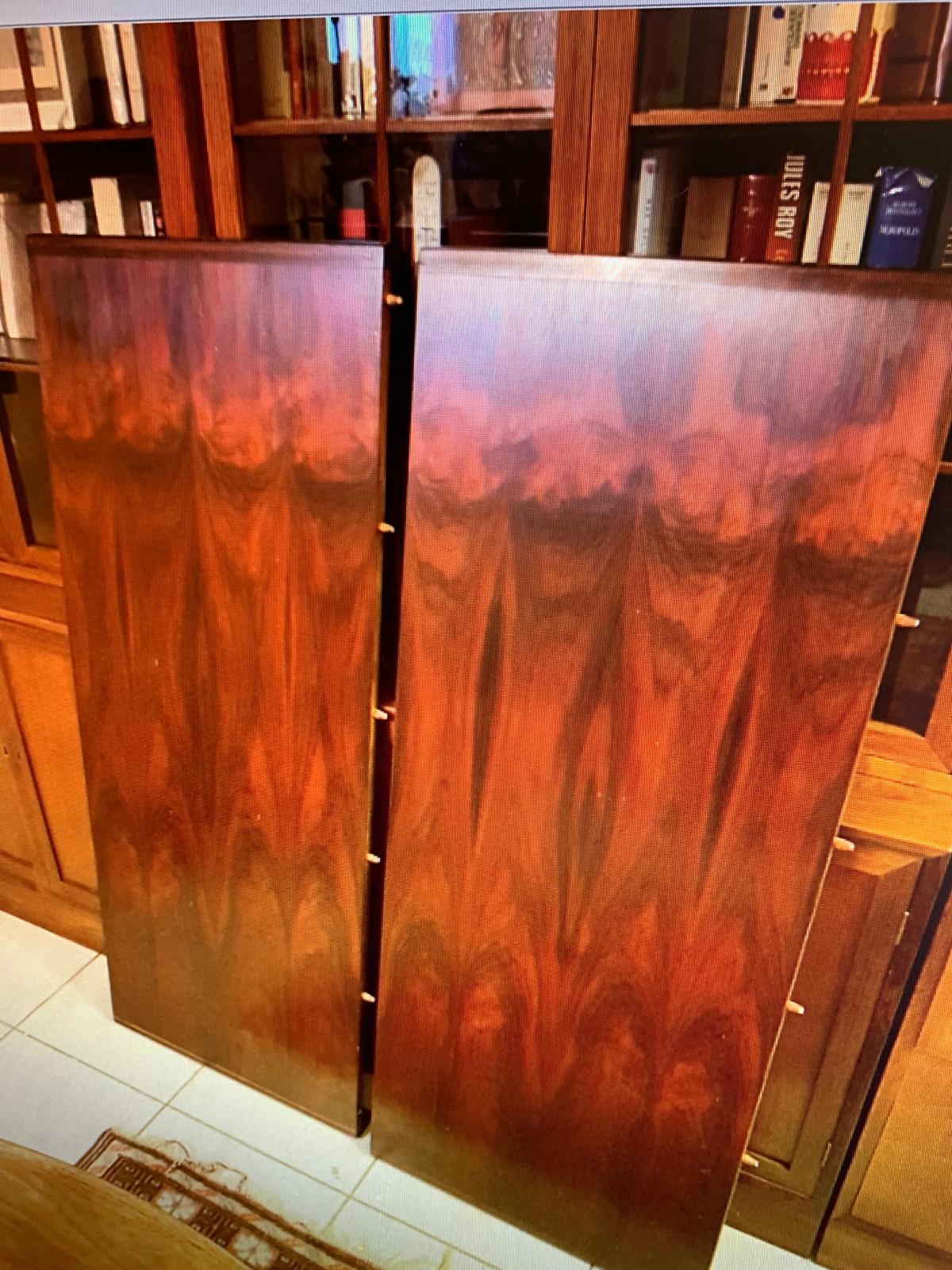 Danish table design from the 1960s in Rio rosewood.