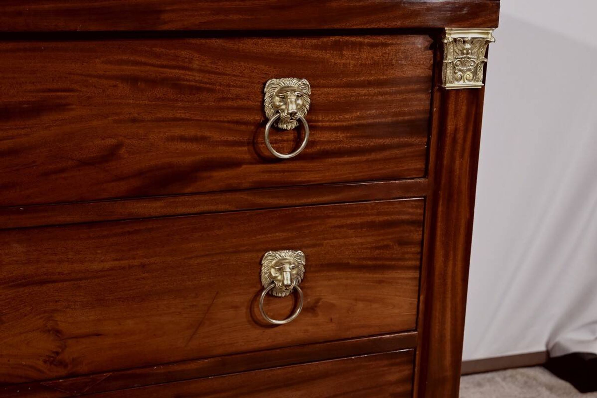 Commode en acajou, époque « Retour d’Égypte », début XIXème