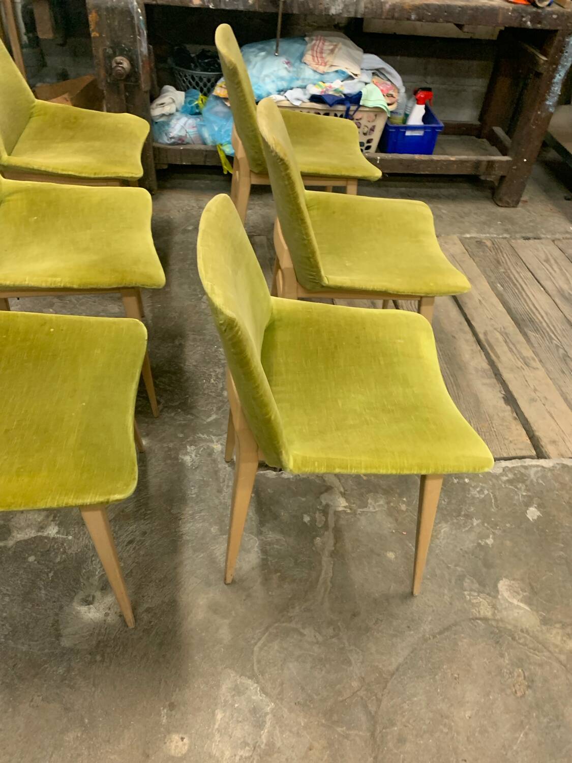 6 chaises scandinaves en velours vert, circa 1960
