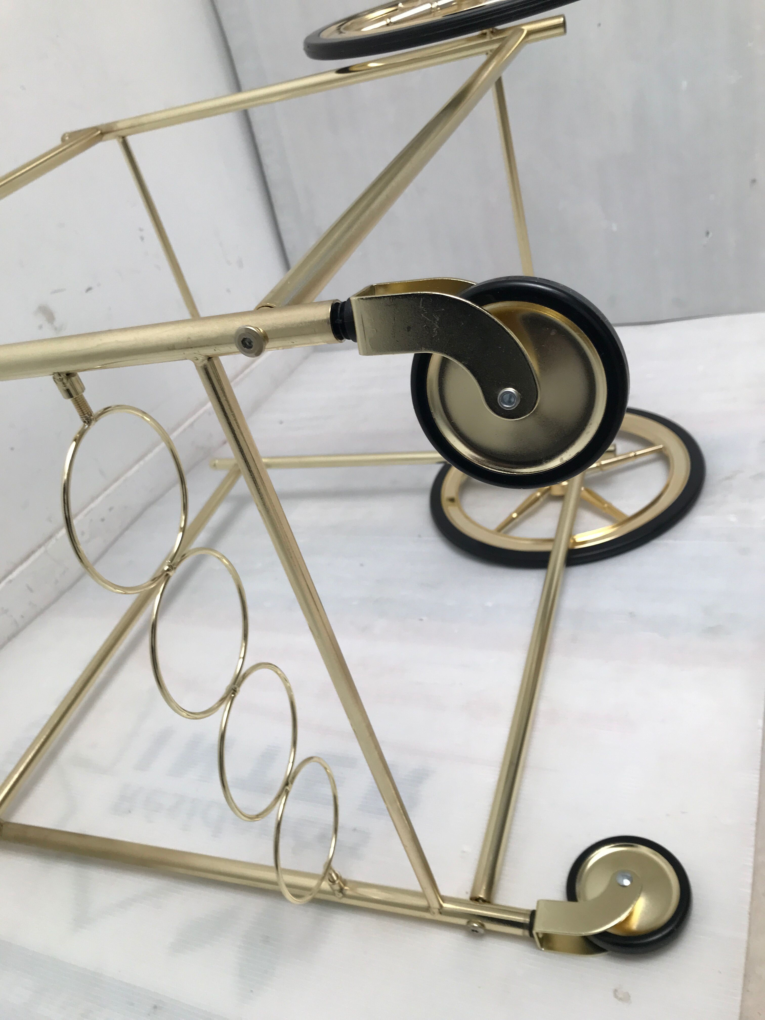 Desert with mirror glass trays