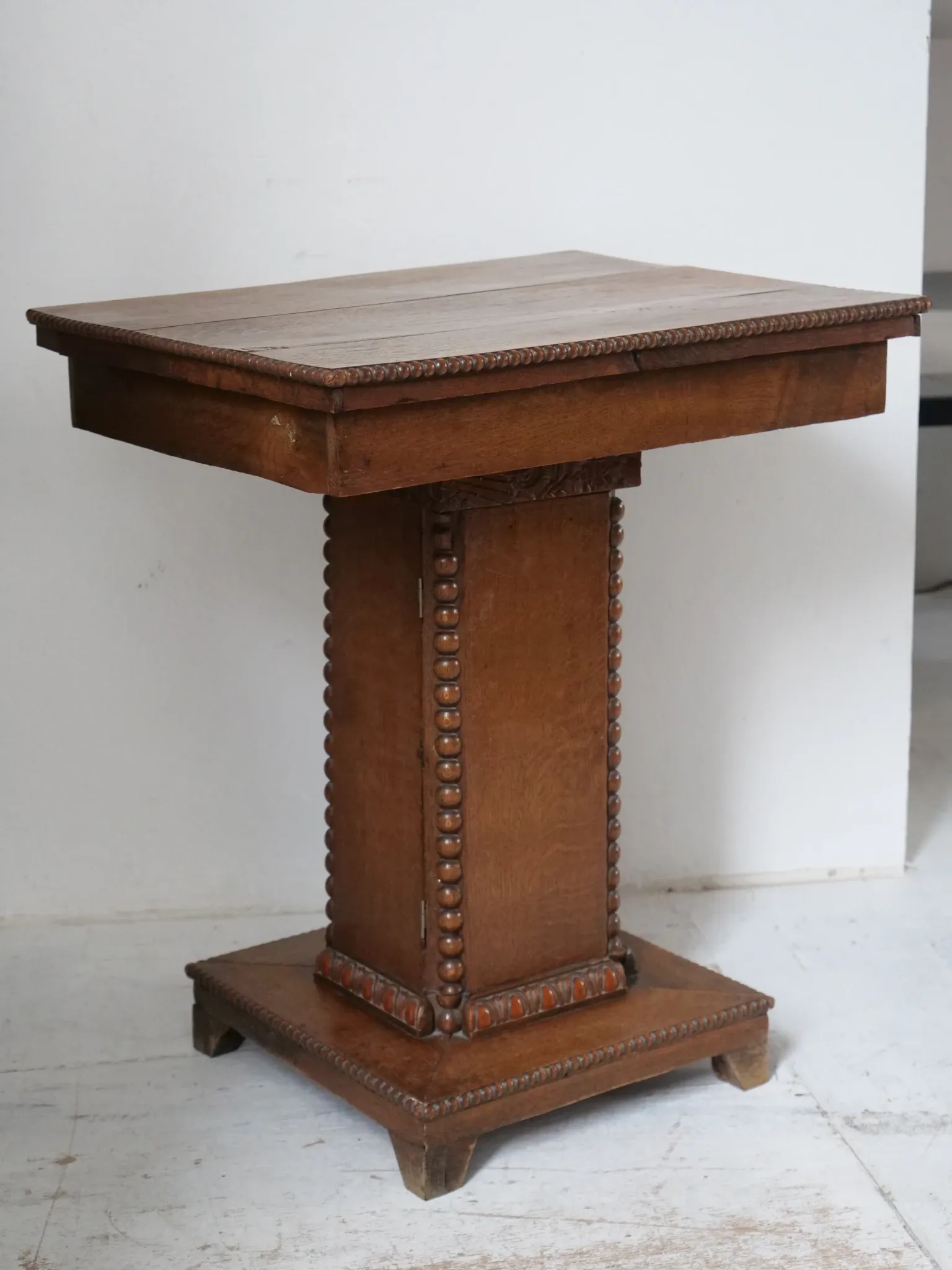 side table in Popular Art style with systems