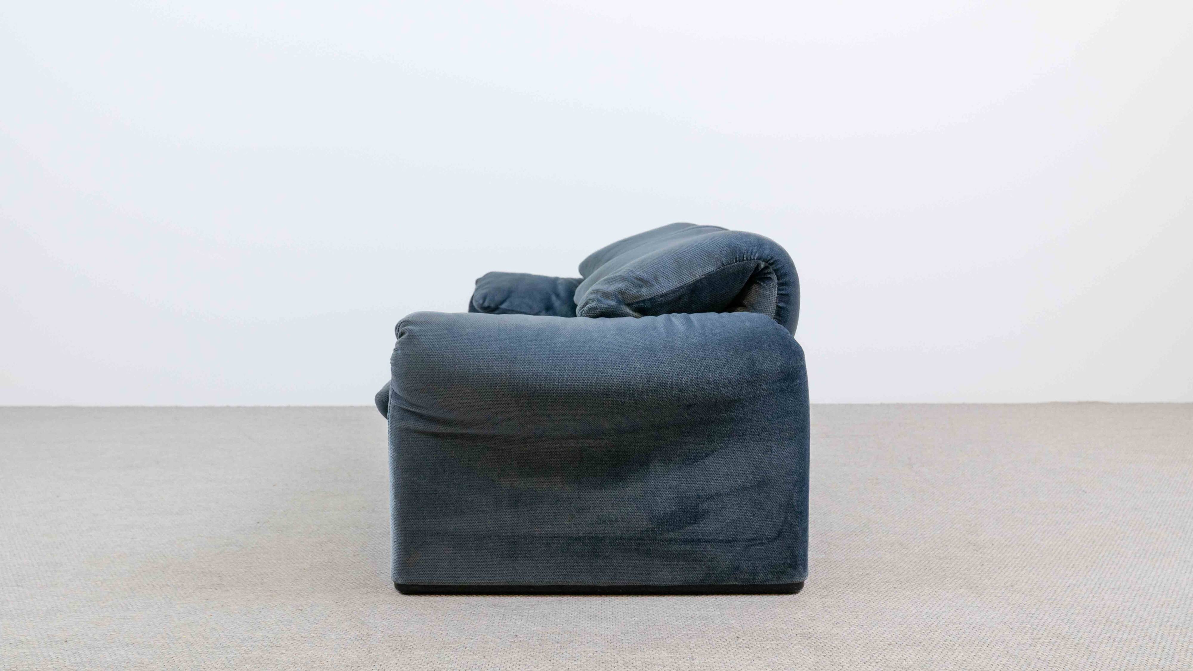 Maralunga Sofa by Vico Magistretti for Cassina, 1980s