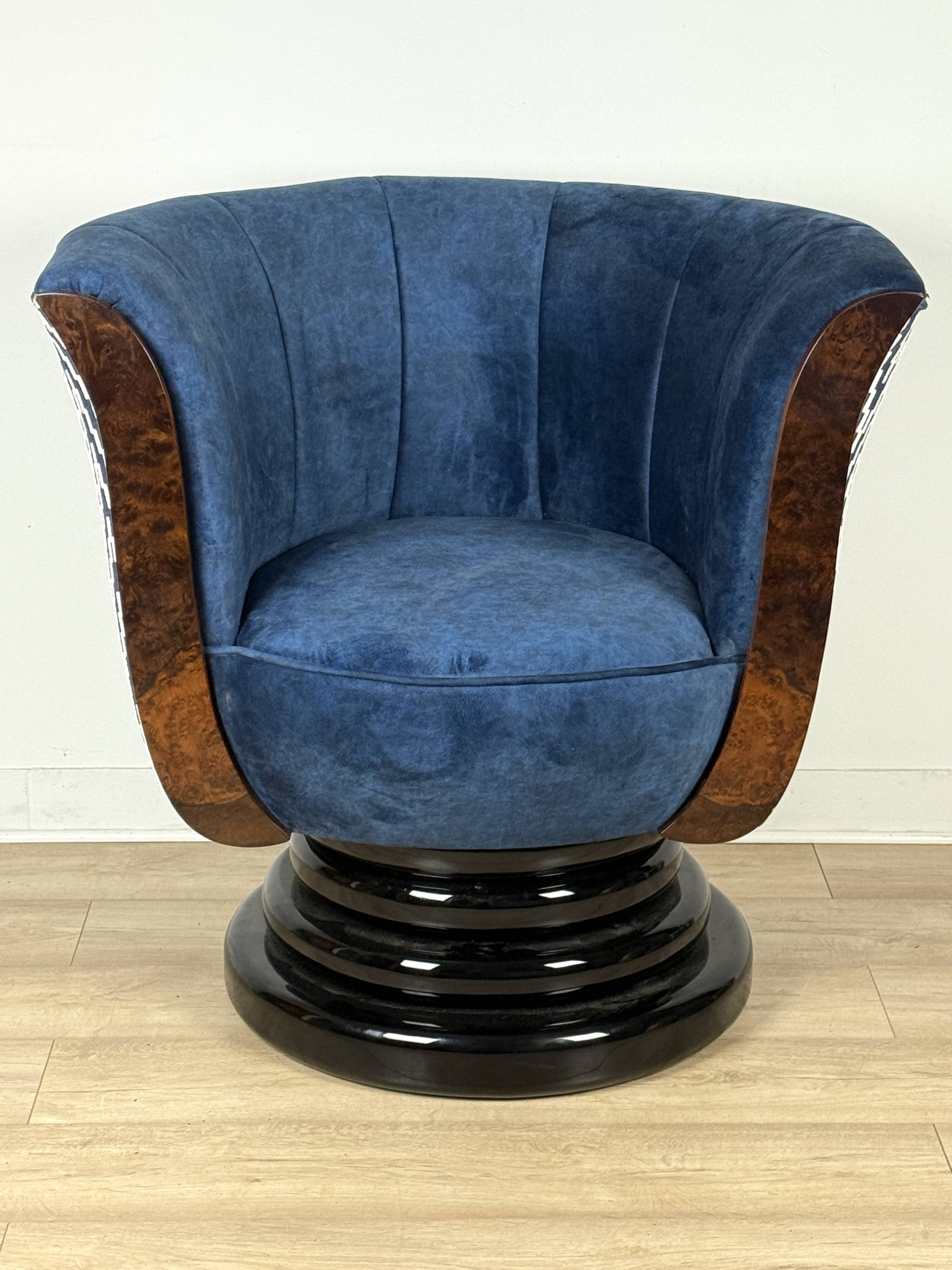 Art Deco design armchair “Tulipan”