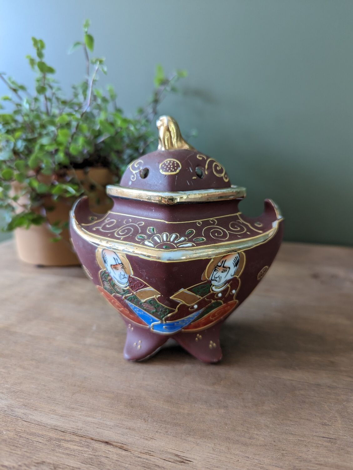 Vintage incense burner Satsuma