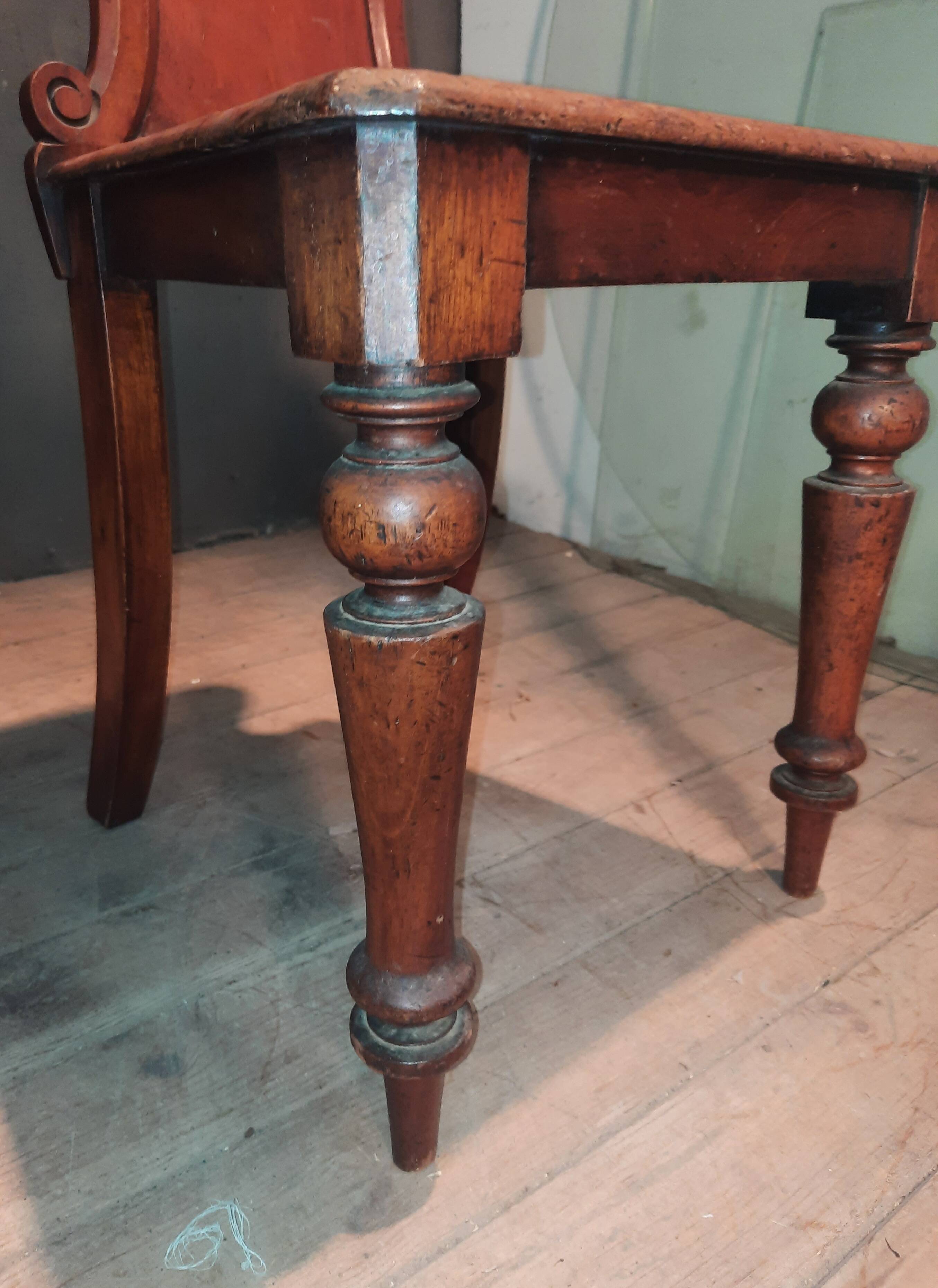 Pair of stool chairs