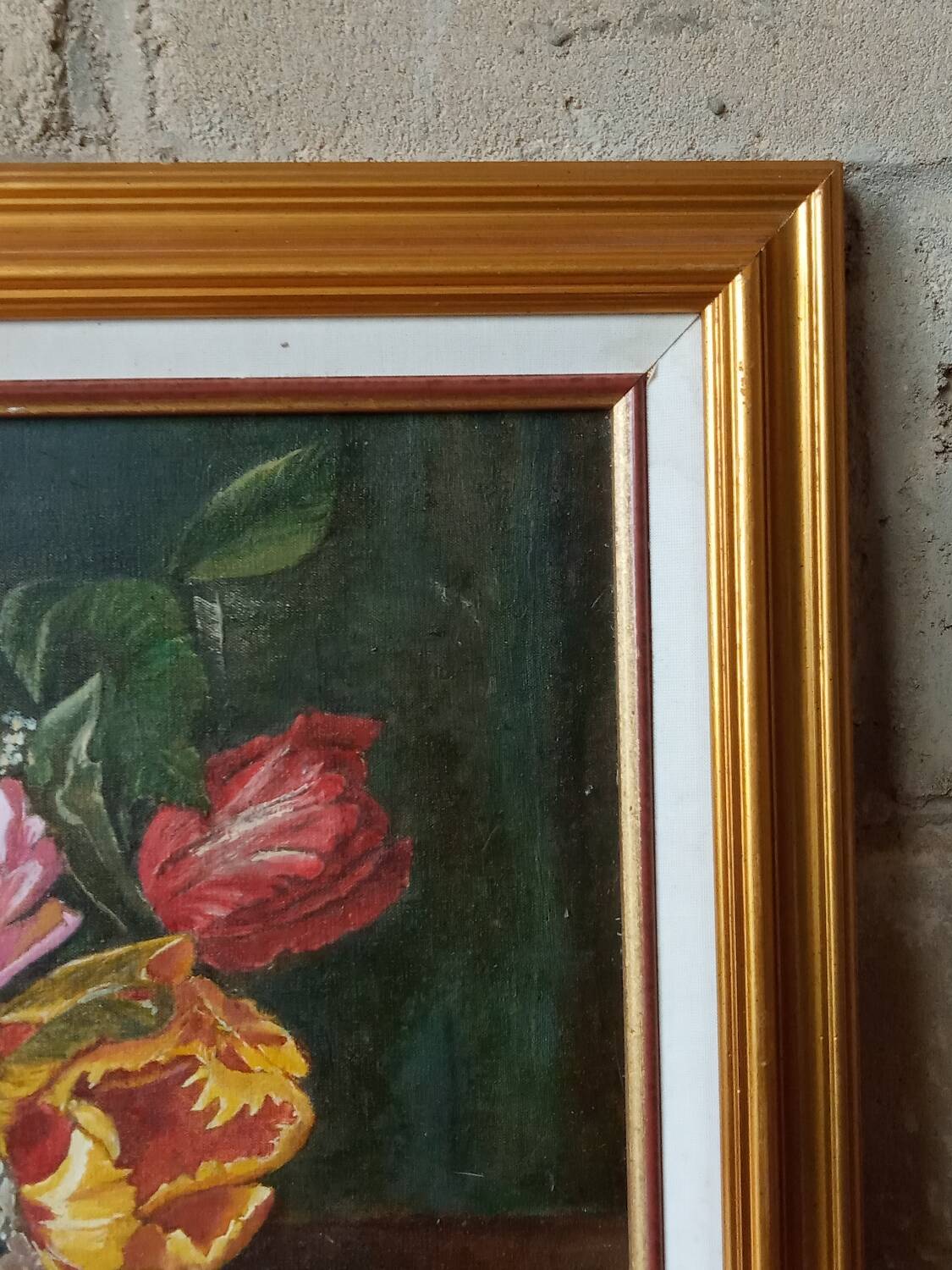 Canvas, flower painting and gold frame