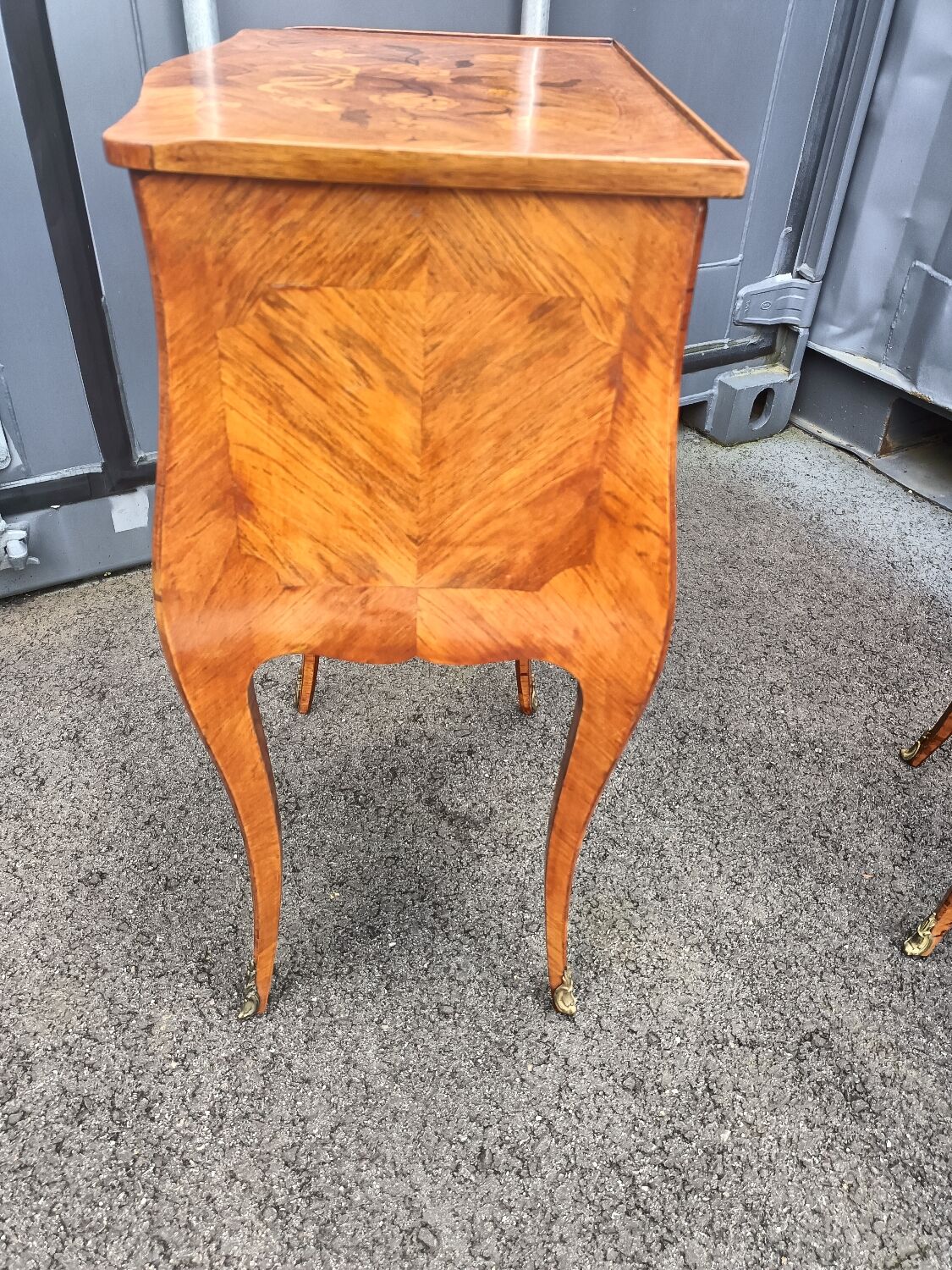 Paire de chevets marqueterie ancien style louis xvi