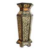 Large vase with inlaid patterns