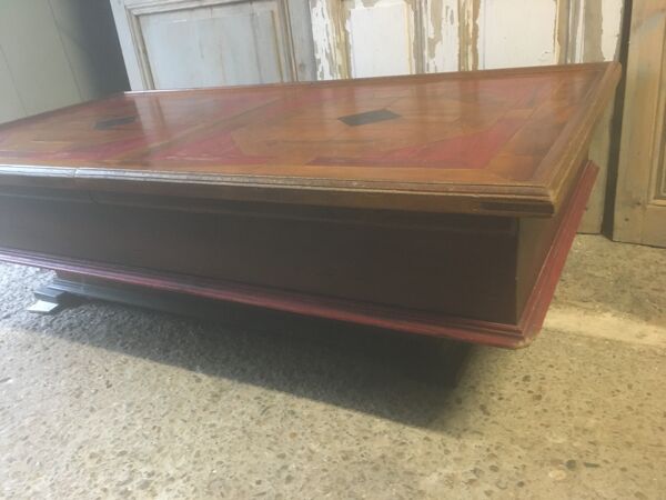 Table basse avec rangement bouteilles et verres en chêne