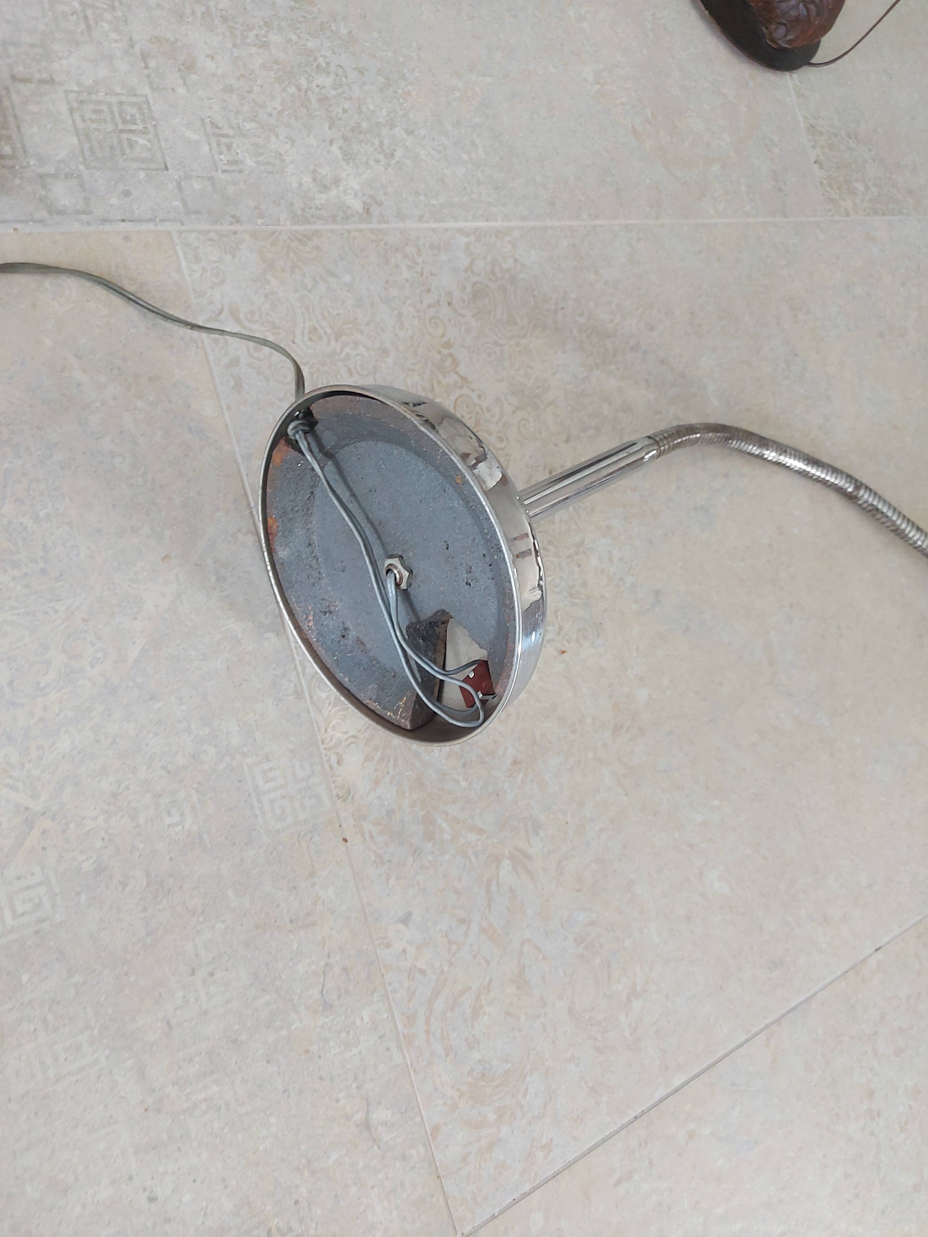 Lampe de bureau chromée Jumo