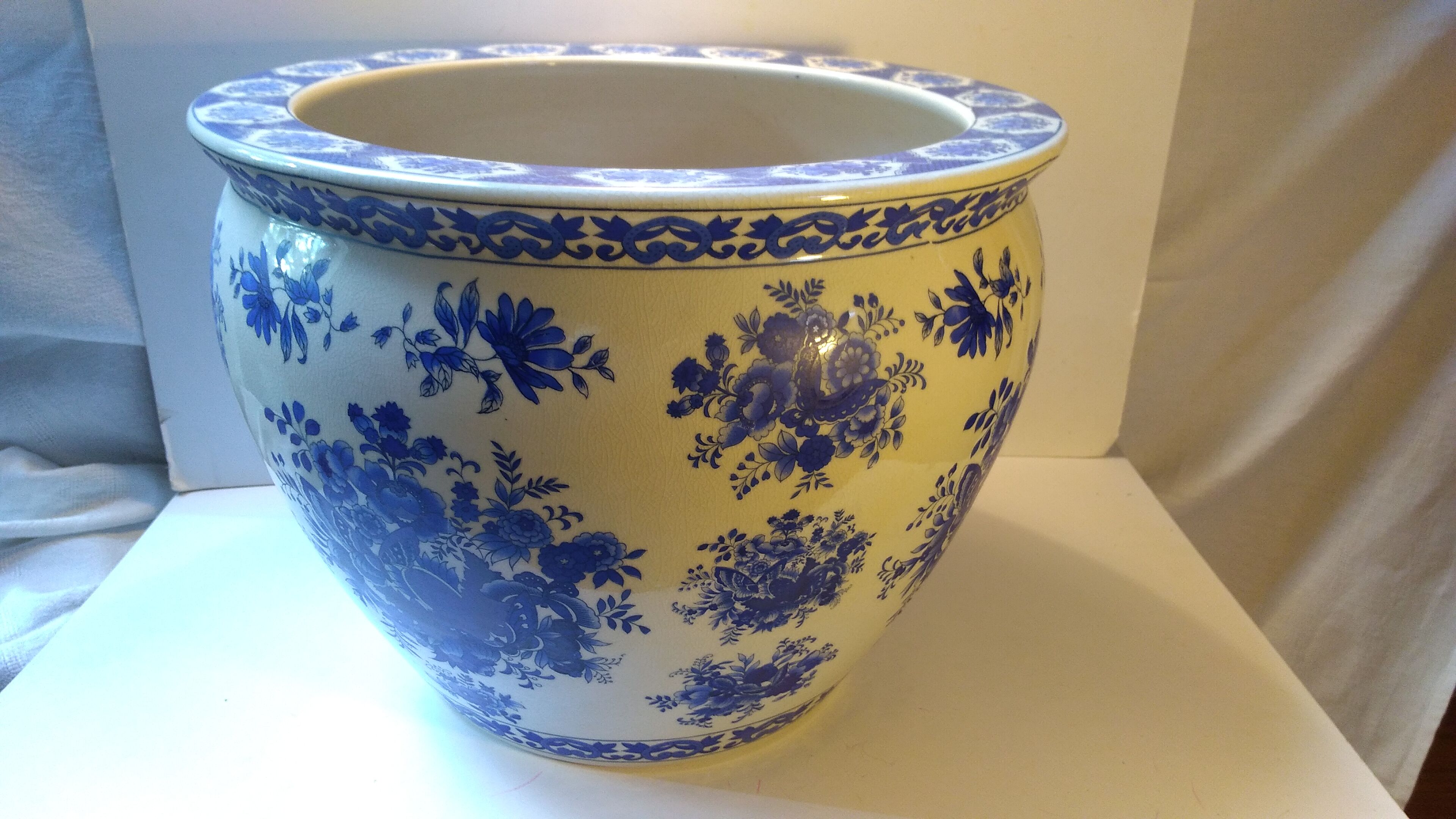 Old plant holder pot