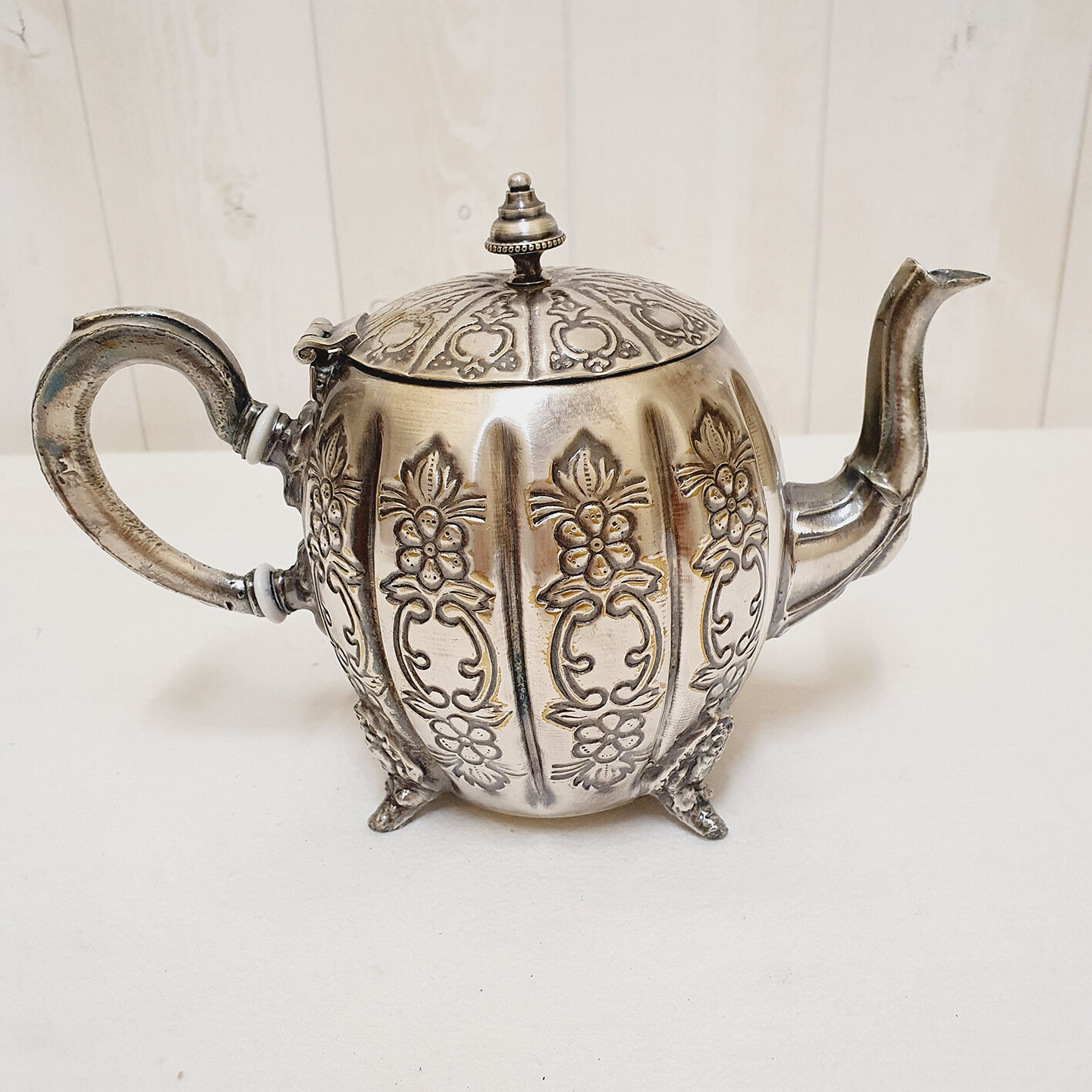 Metal teapot