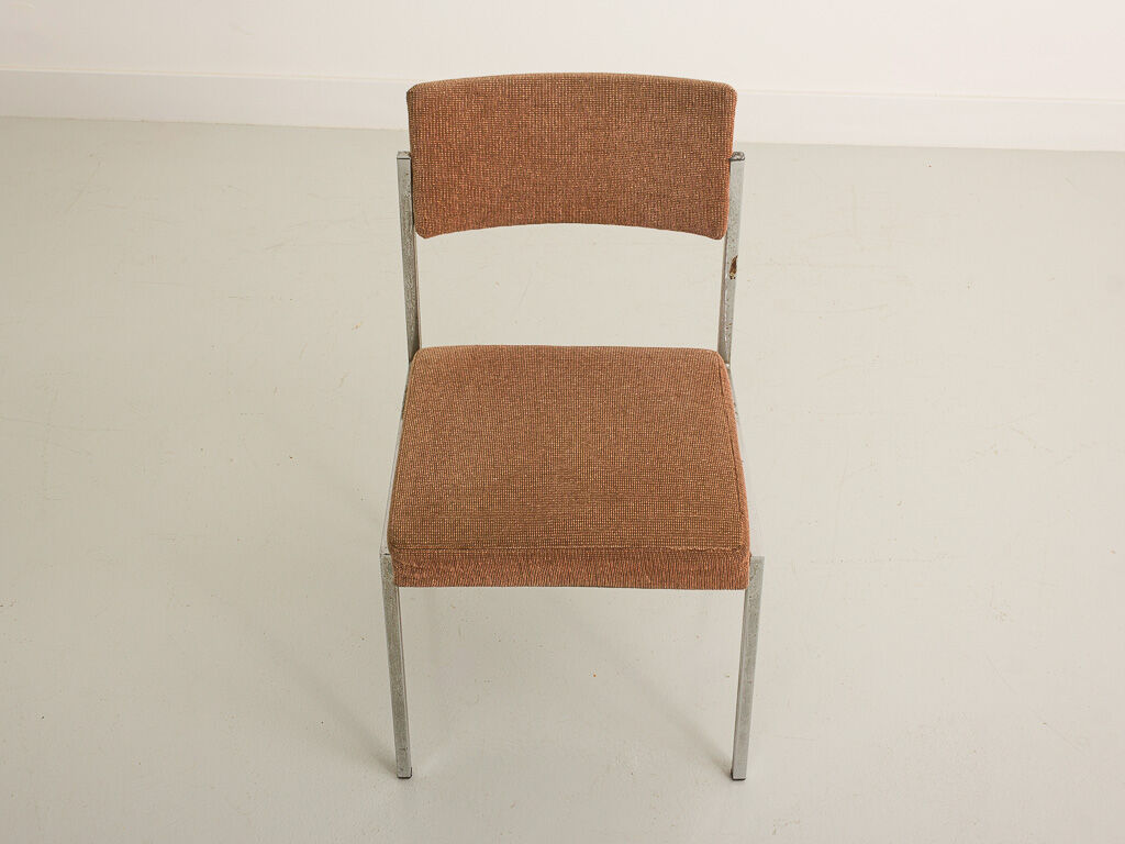 Office chair with chrome-plated steel structure