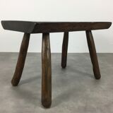 Coffee table brutalizes solid wood, tree trunk