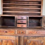 Vaisselier Dauphinois XIXe en merisier, buffet 2 corps