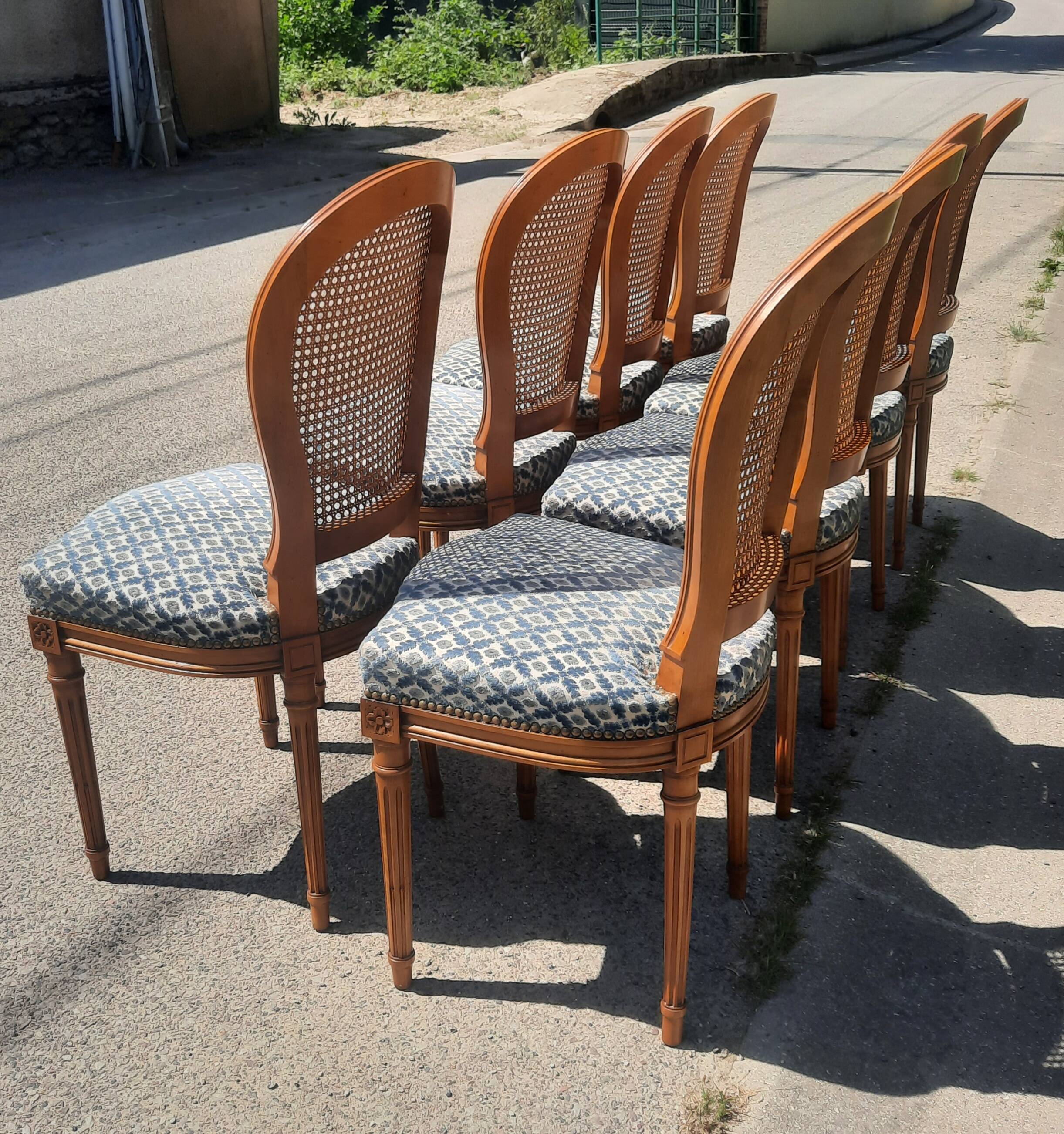 Set of 8 Louis XV style chairs