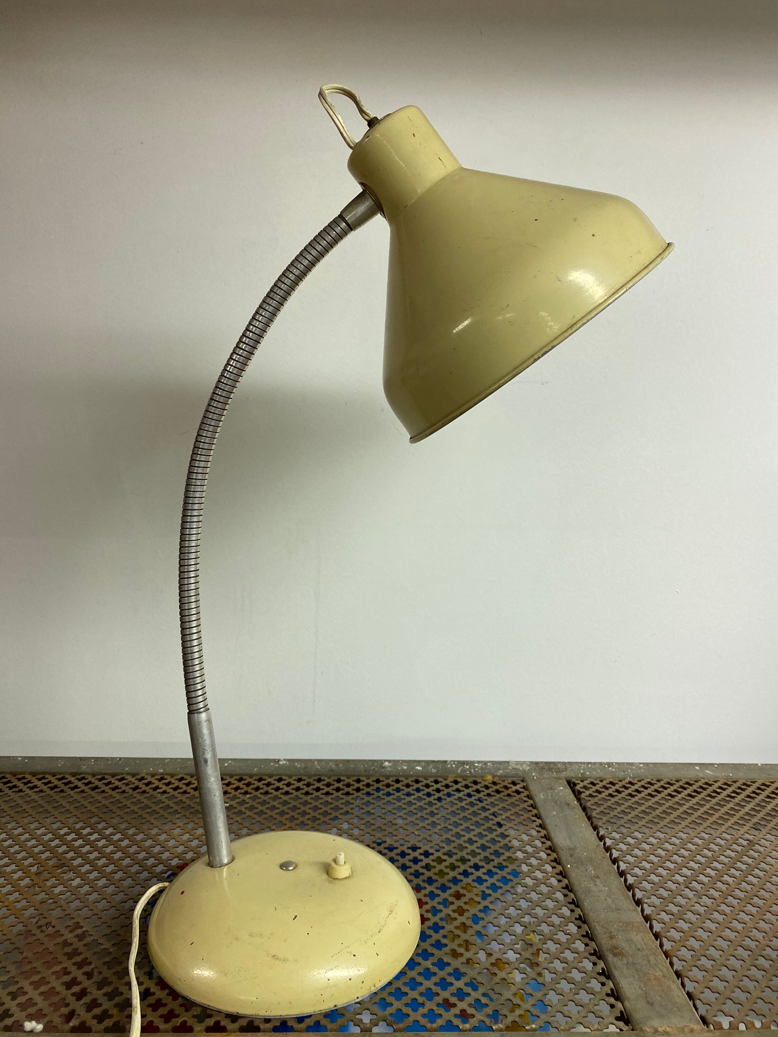 Metal desk lamp