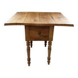 Dressing table with flaps, sandblasted.