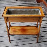 Executive-style indoor planter on feet