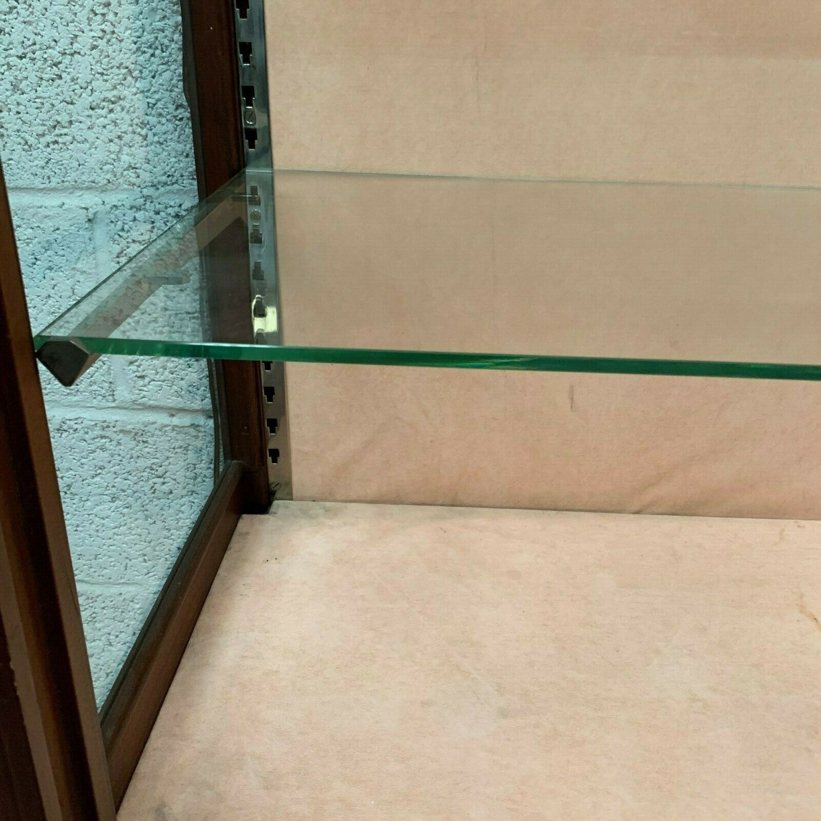 Two-body store window Presentation showcase has sliding doors