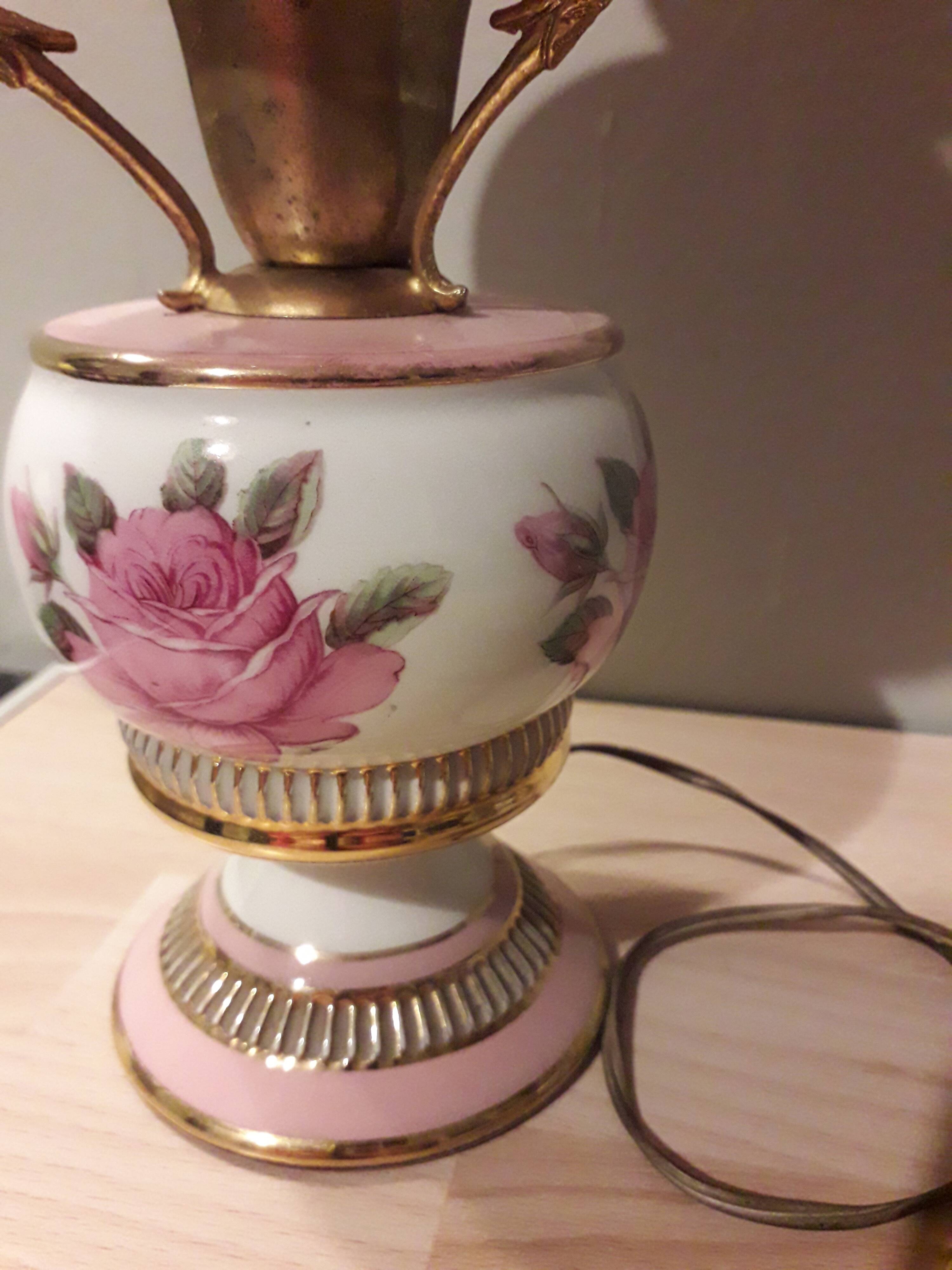 Table lamp