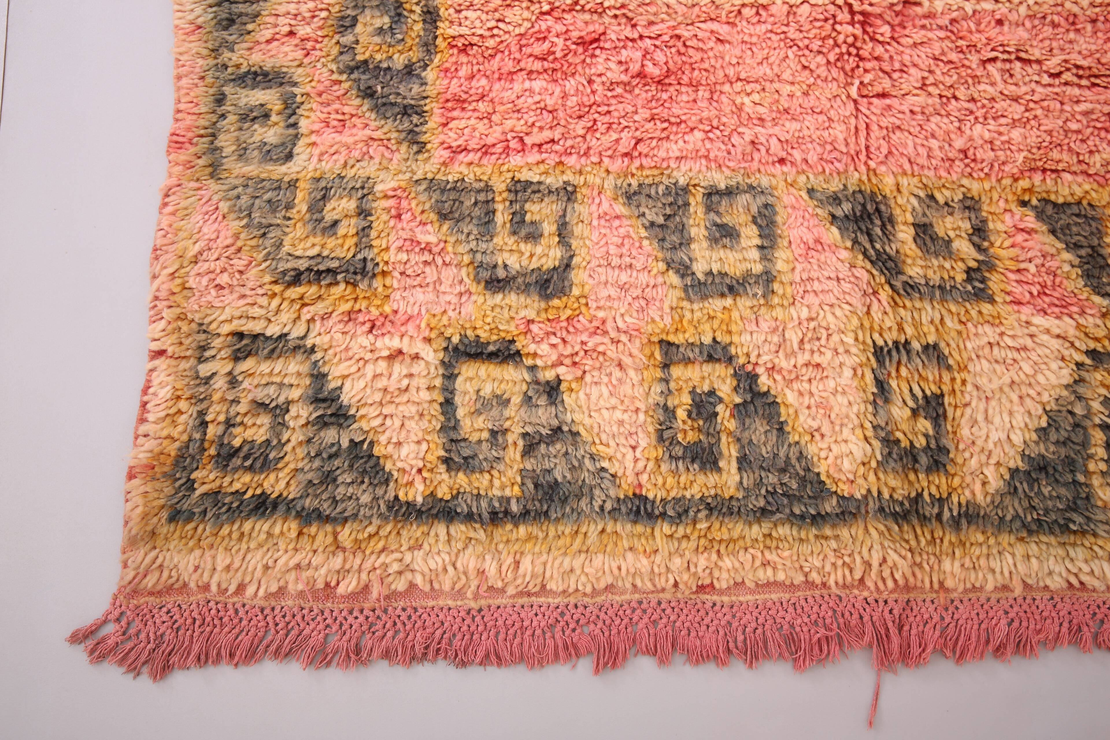 Vintage Moroccan Rug 157 x 274 cm - Peach Handmade Moroccan Rug - Wool Rug