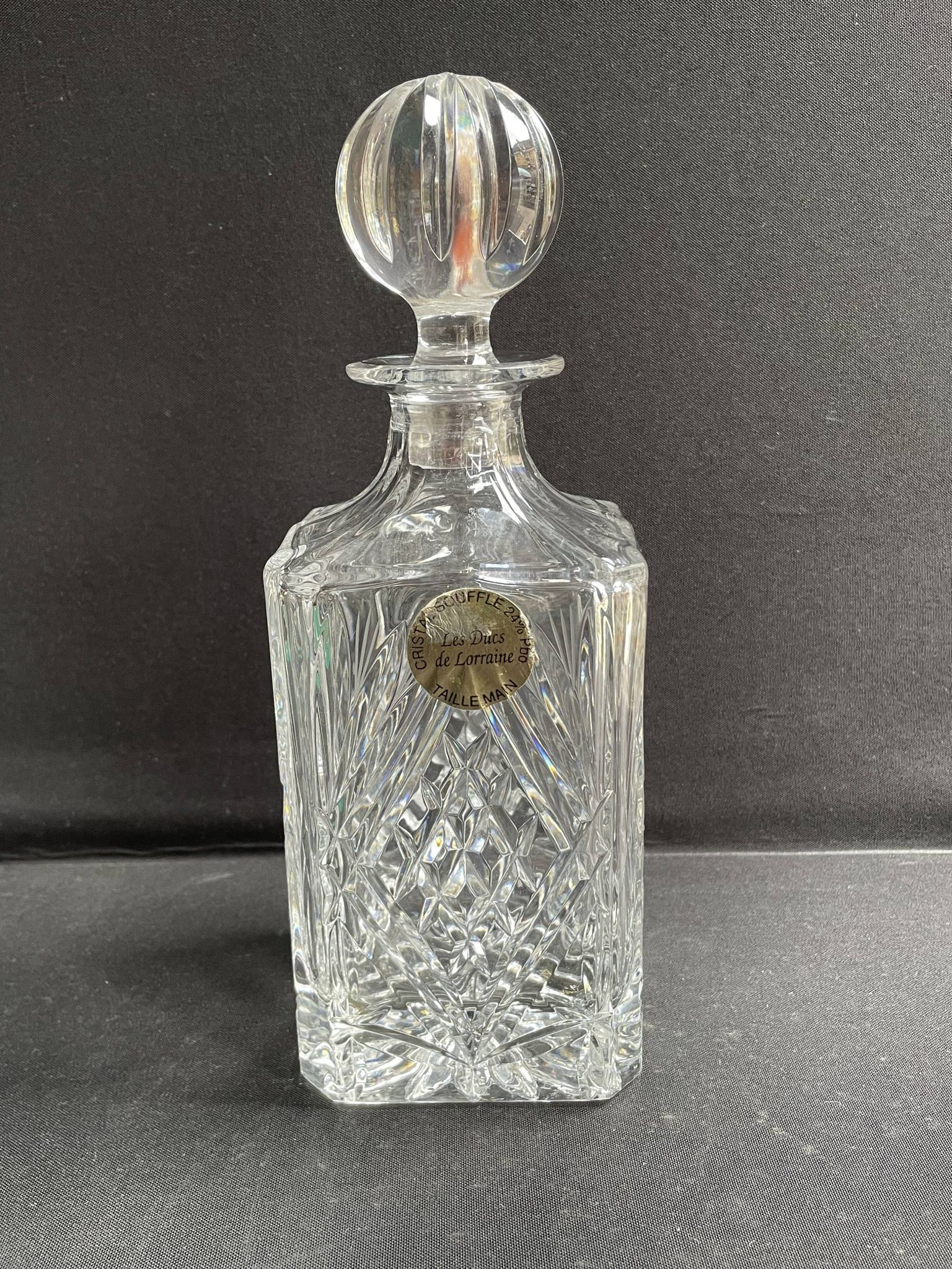 Cut crystal whisky carafe – Les Ducs de Lorraine