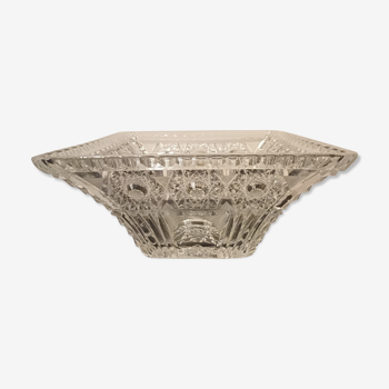 Fruit cup in finely chiseled crystal, square shape.