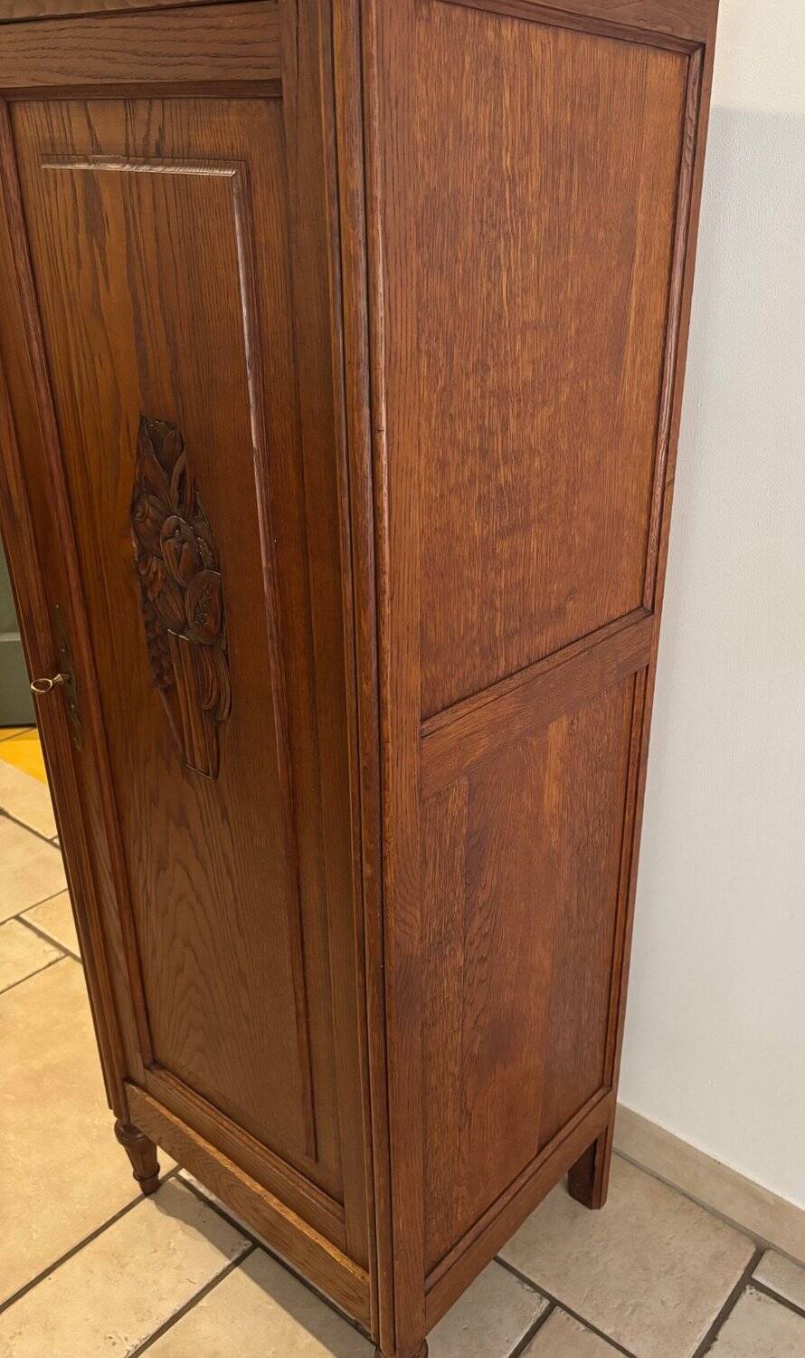 Art Deco Bonnetière Solid Oak & Griotte Marble – 1930s