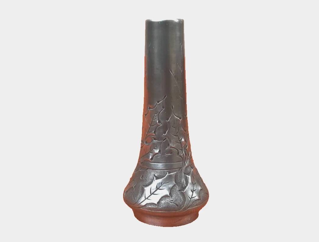 Art Nouveau soliflore vase by P. Chaumette, pewter, oak leaf decoration
