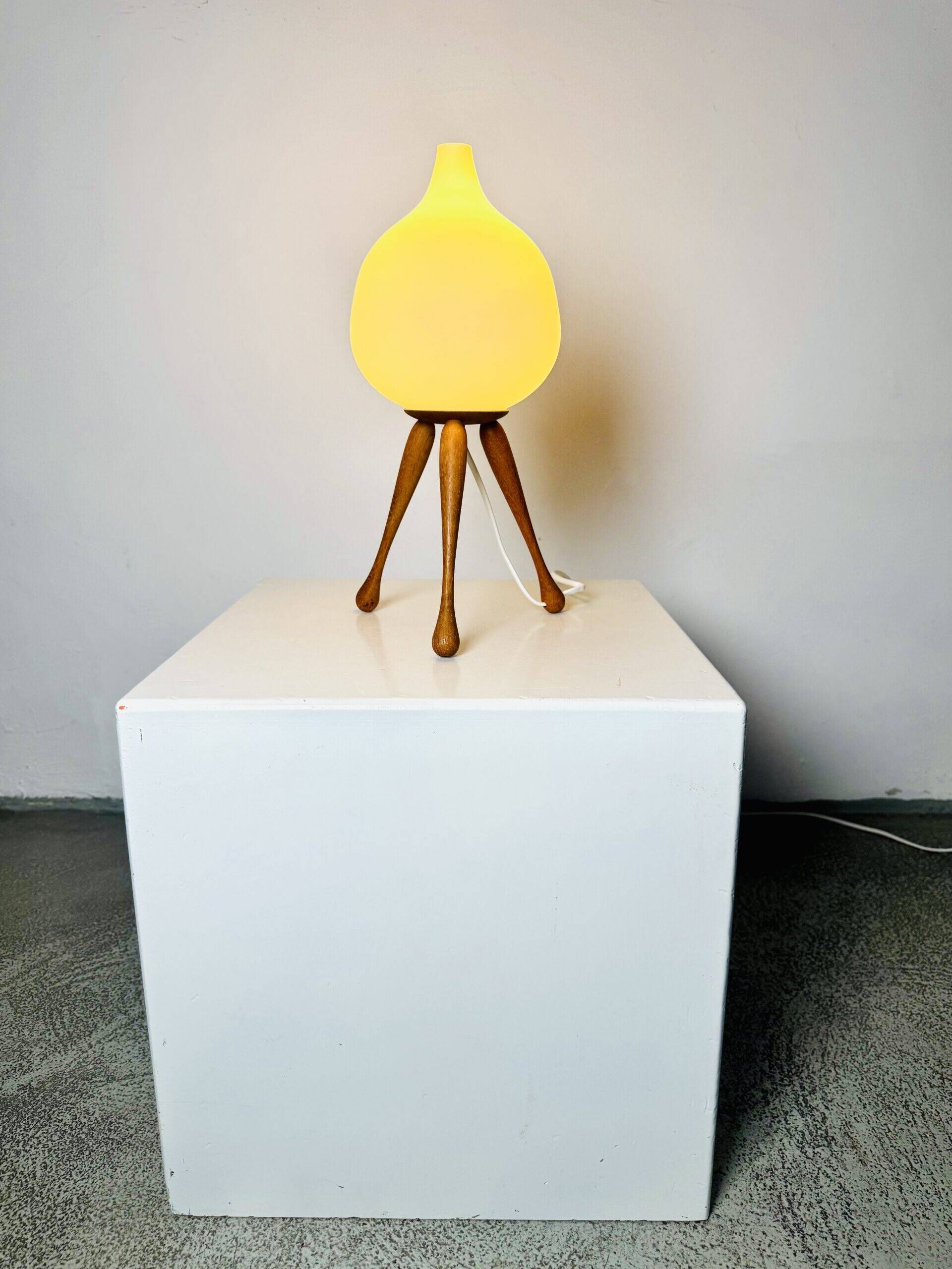 Model 105 Wooden Tripod Table Lamp By Uno & Östen Kristiansson For Luxus, Sweden 1950S