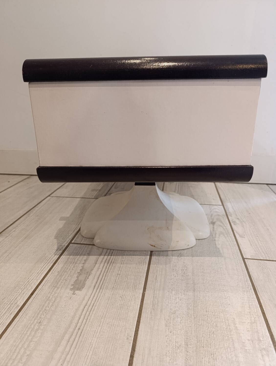 Space Age vintage bedside table – Gauthier, France, 70s/80s