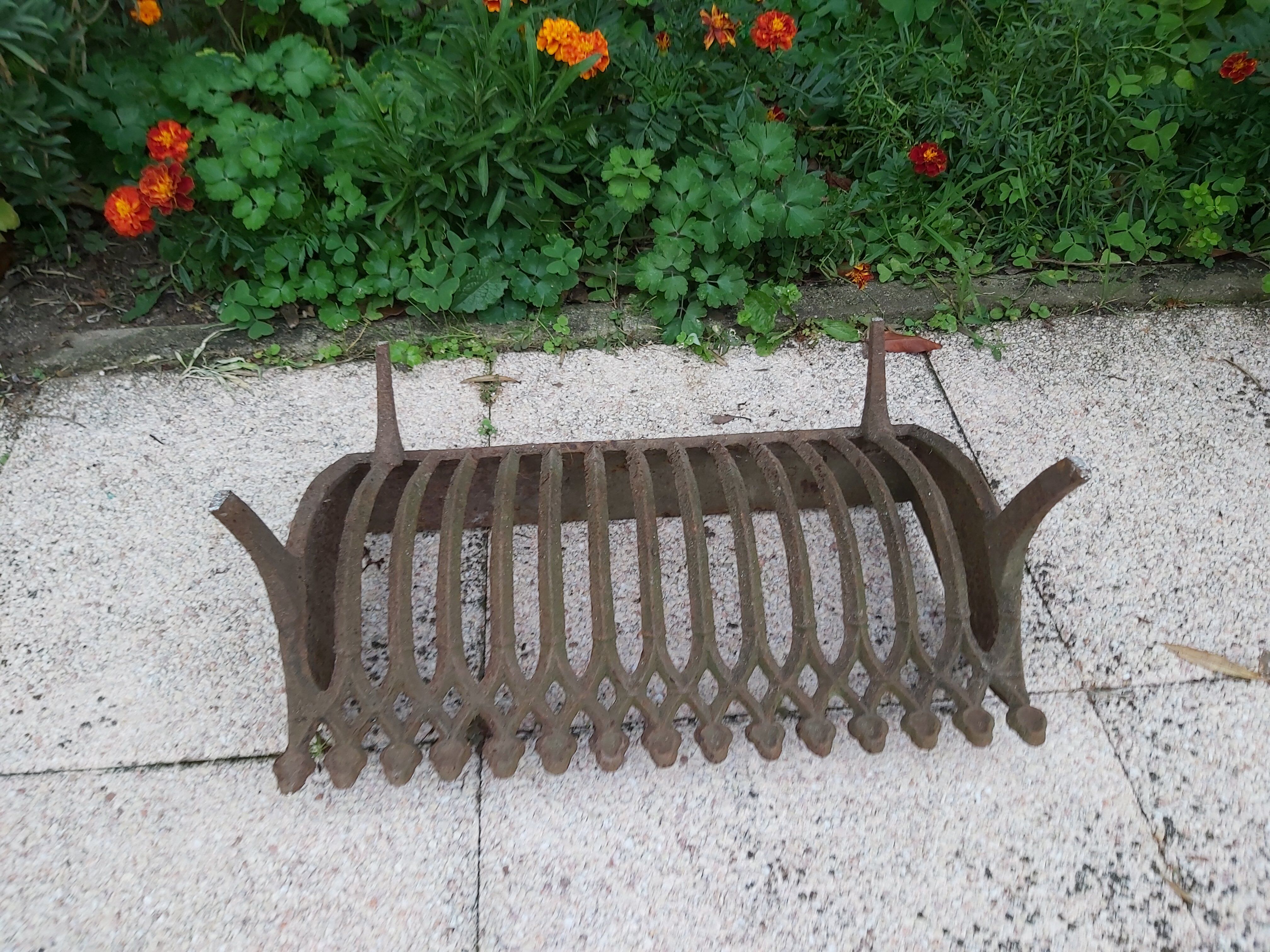 Cast-cast log door