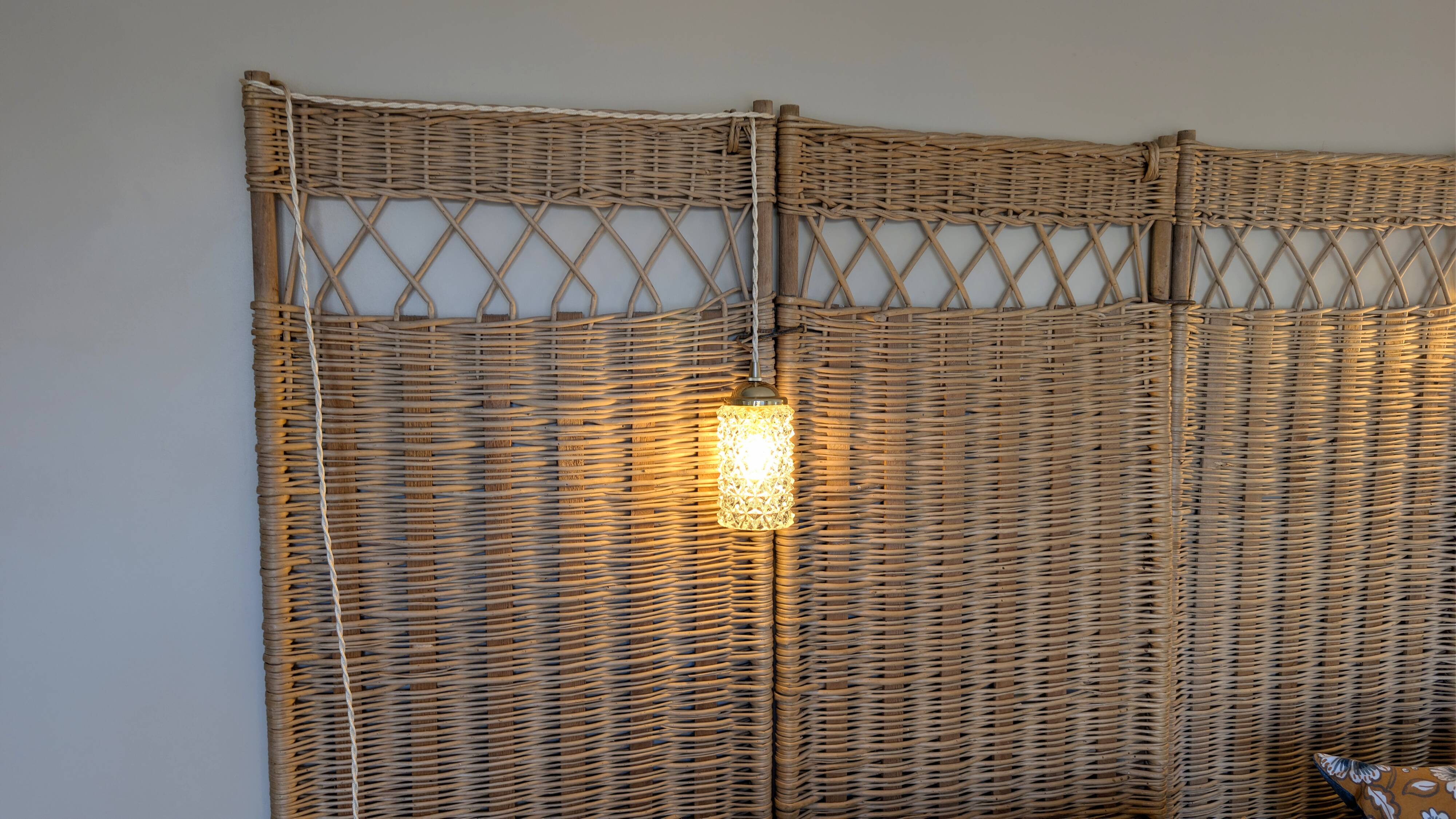 Baladeuse en verre taillé des années 60 - Lumière d'appoint (2 disponibles)